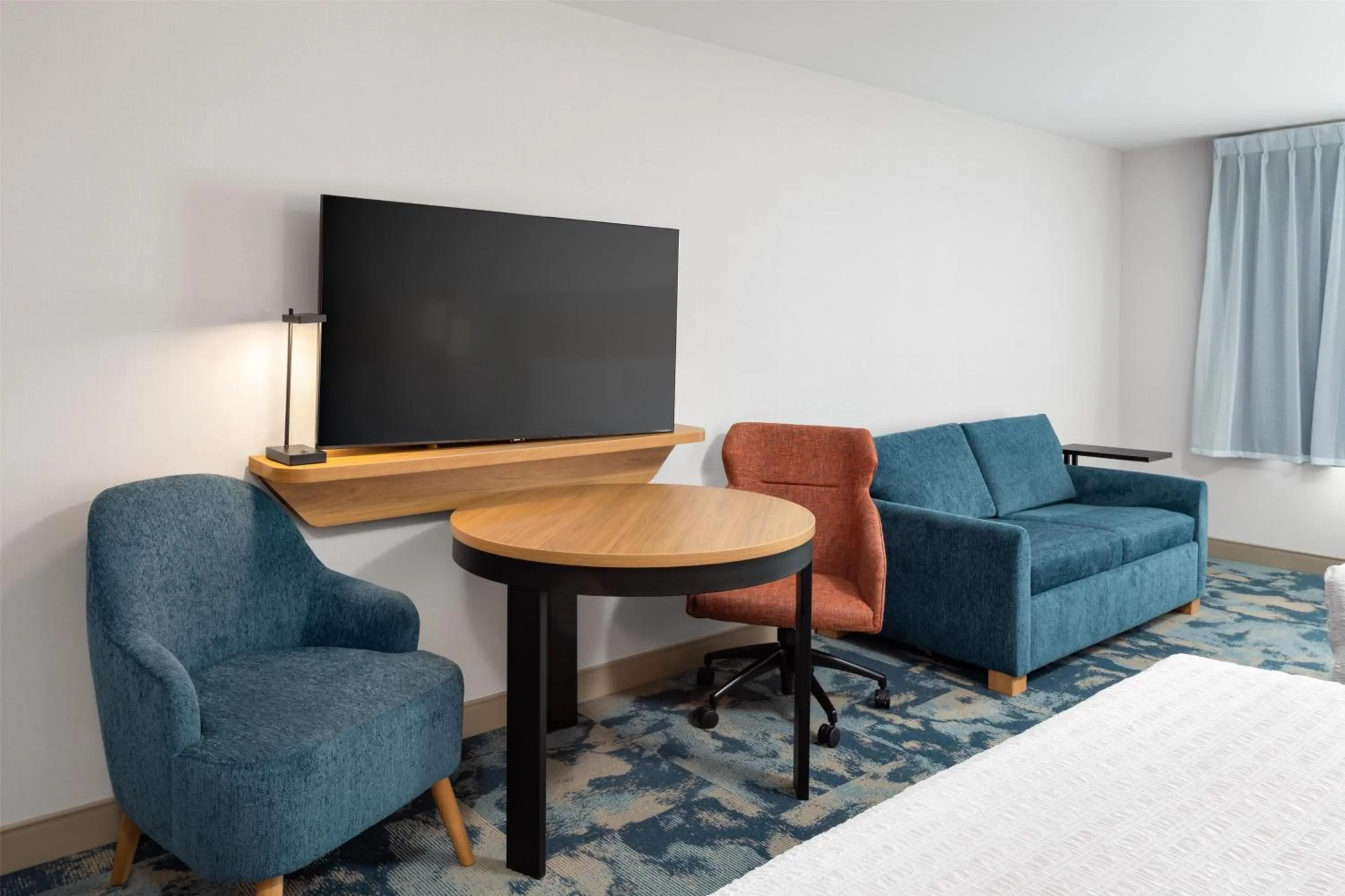 Bed in Hampton Inn & Suites by Hilton San Diego SeaWorld
