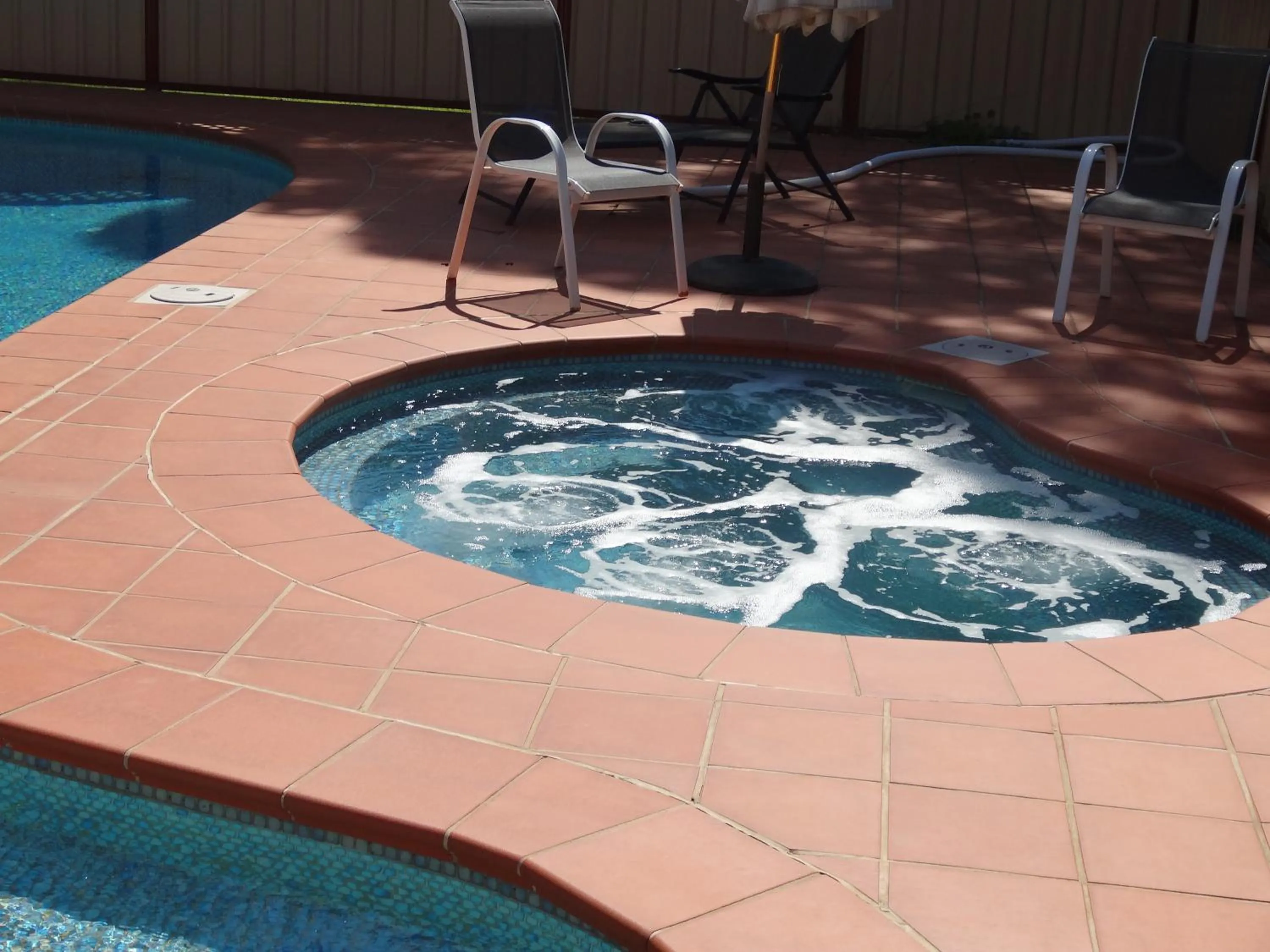 Swimming pool in Peppinella Motel