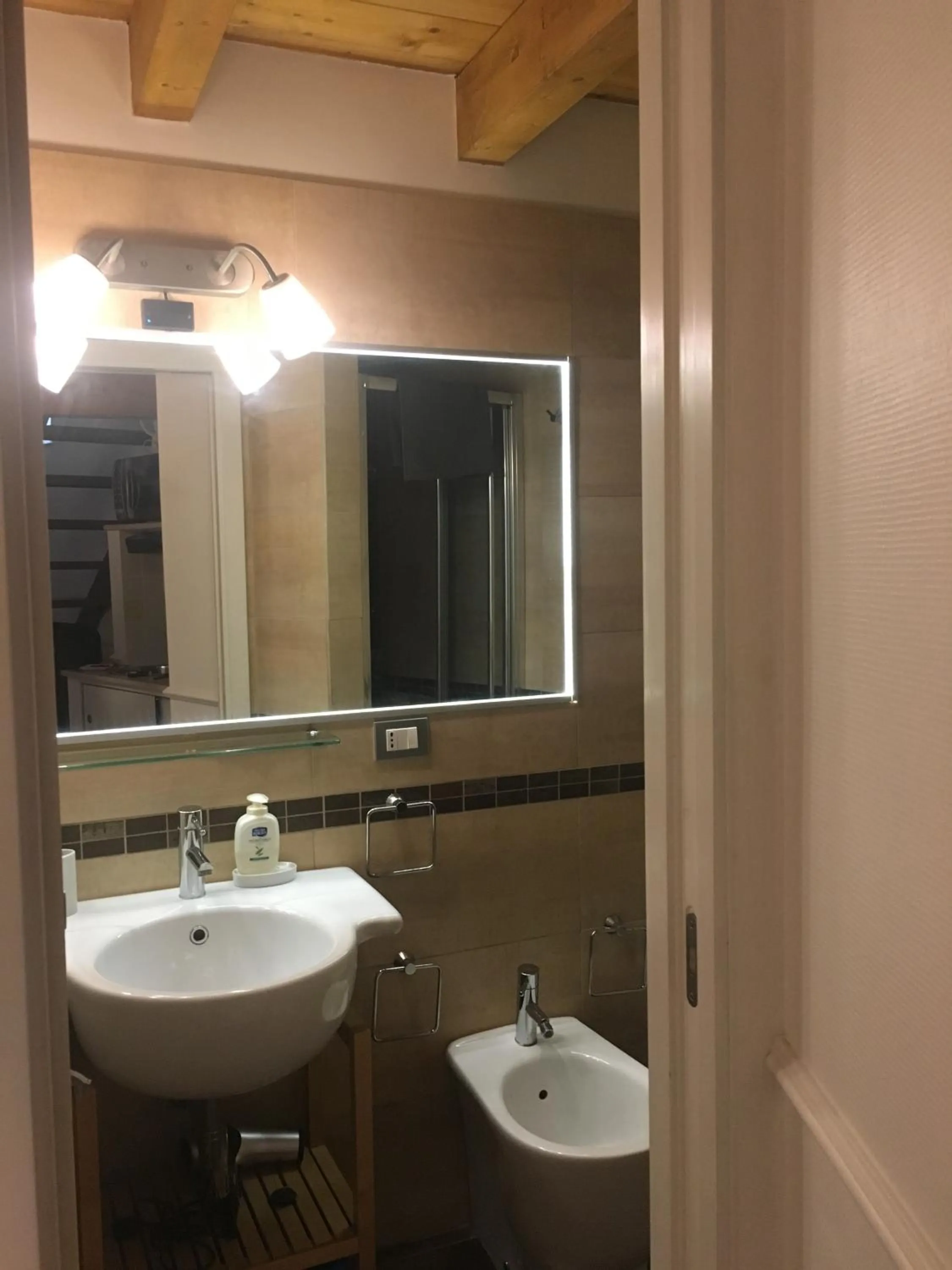 Toilet in La casa nel sole - Boutique B&B