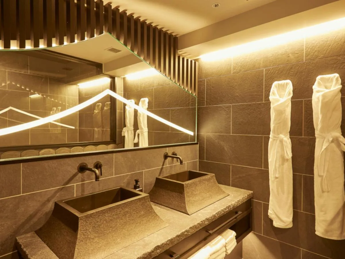 One Station Hotel Kumamoto -DLIGHT LIFE & HOTELS-