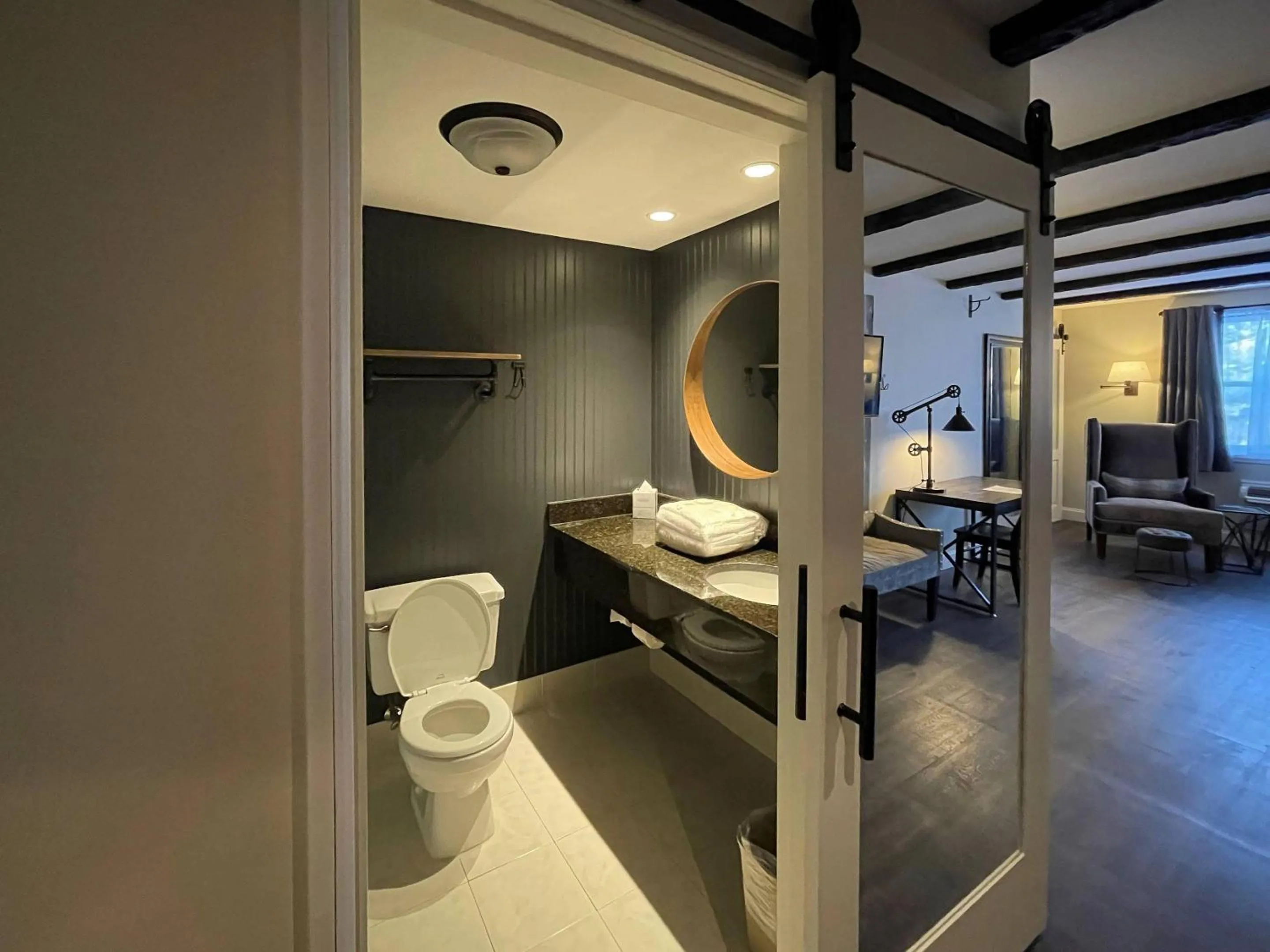 Bedroom in The Century House, an Ascend Collection Hotel