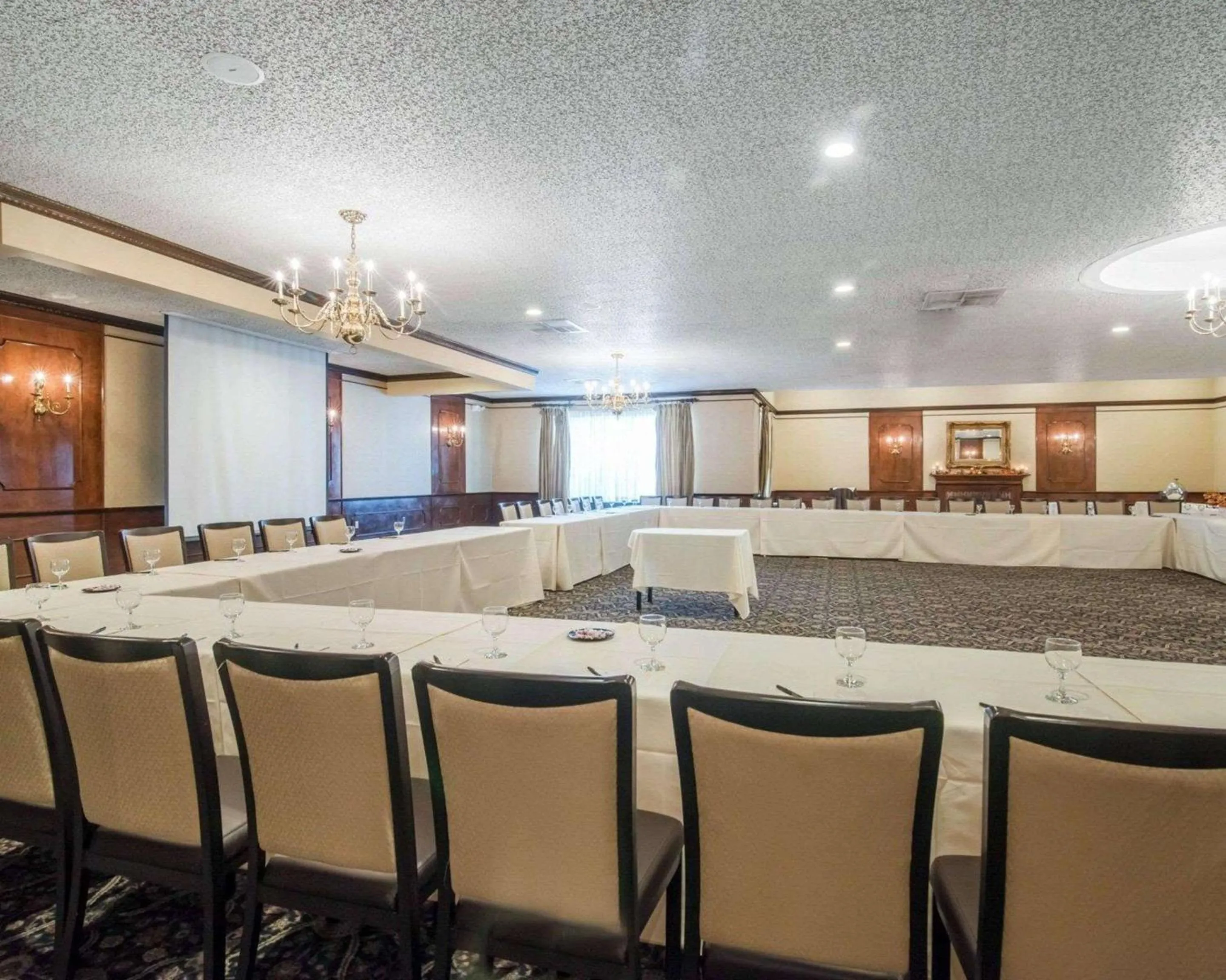 Meeting/conference room in The Century House, an Ascend Collection Hotel