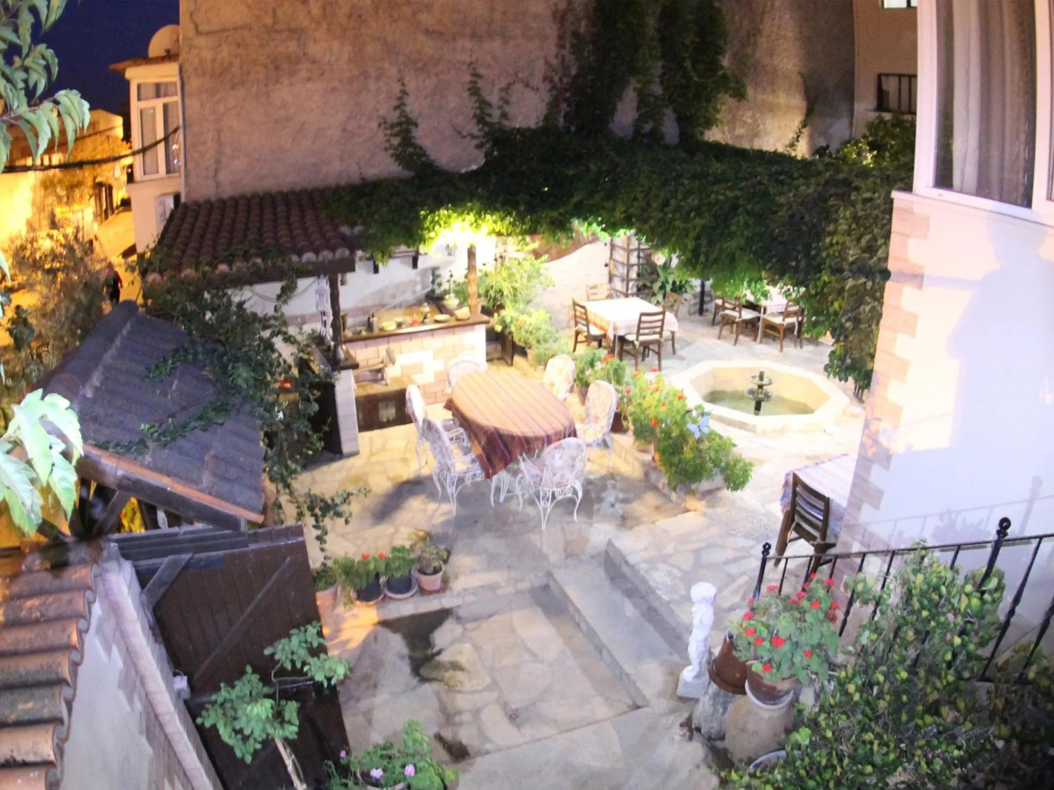 Garden in Tuncay Pension