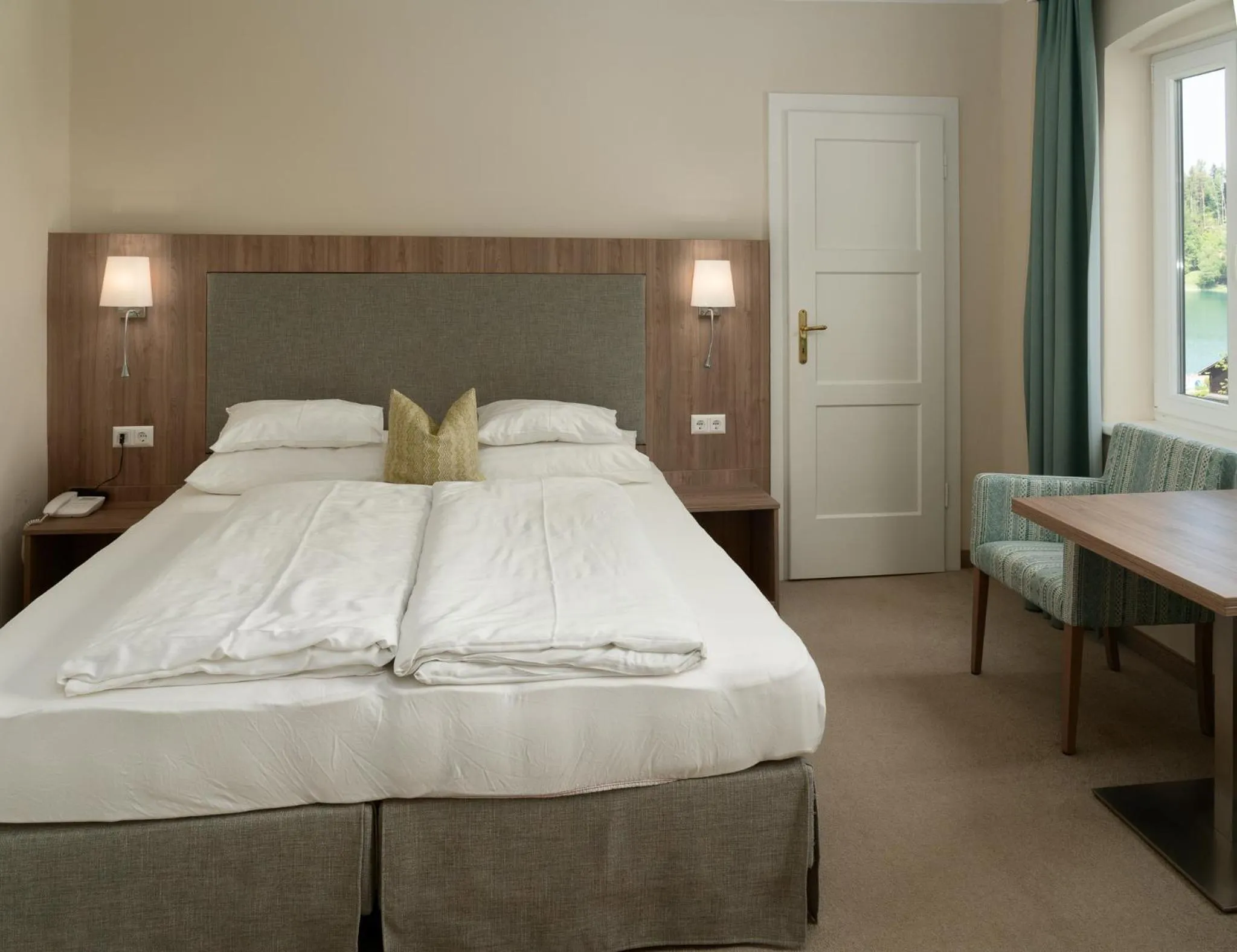 Bed in Inselhotel Faakersee