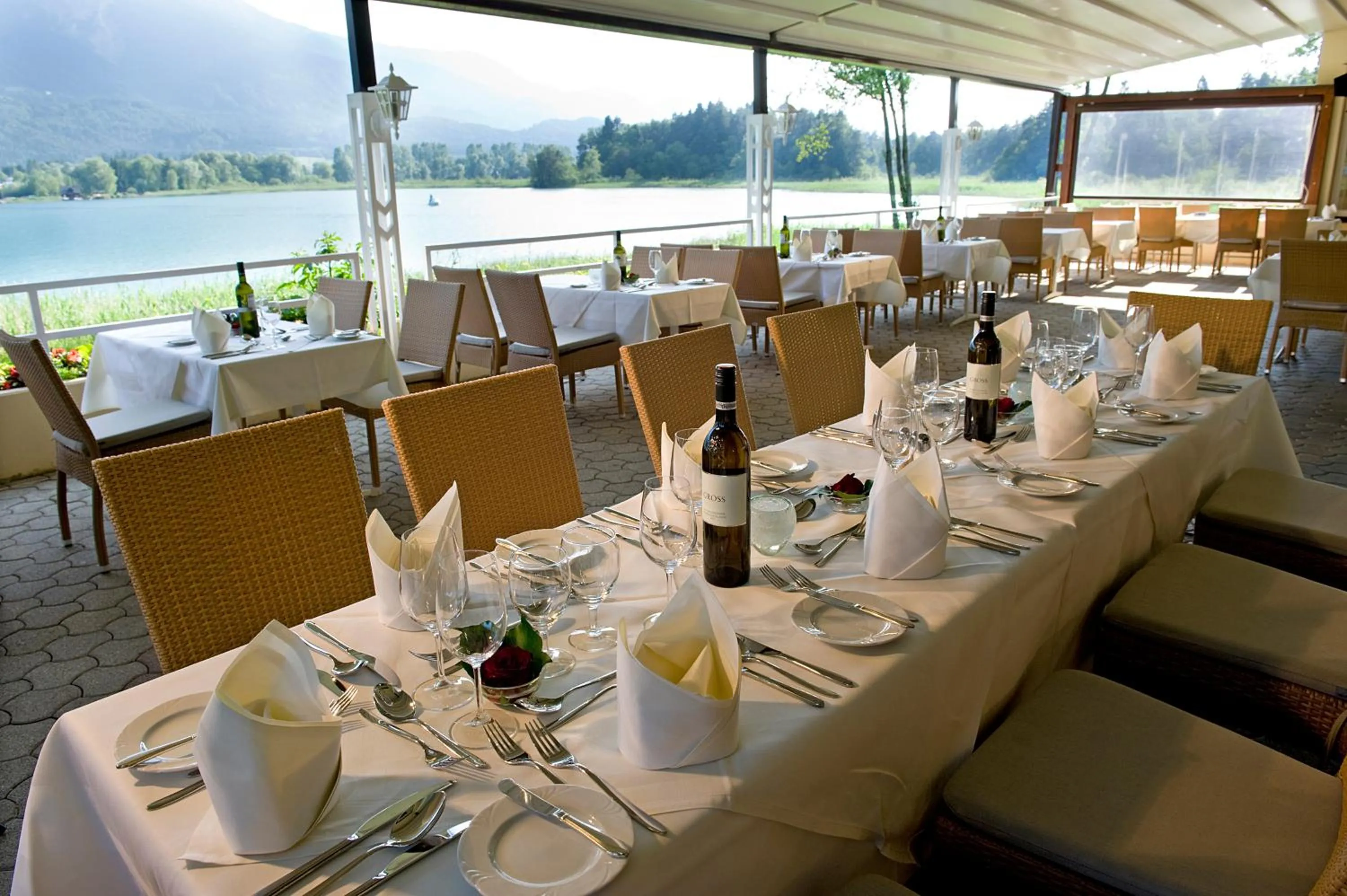 Restaurant/places to eat in Inselhotel Faakersee