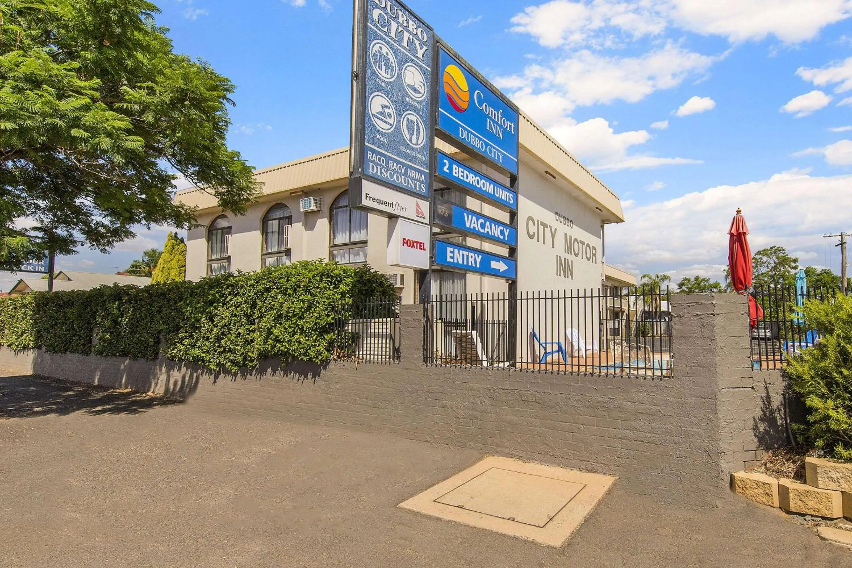 Property building in Comfort Inn Dubbo City