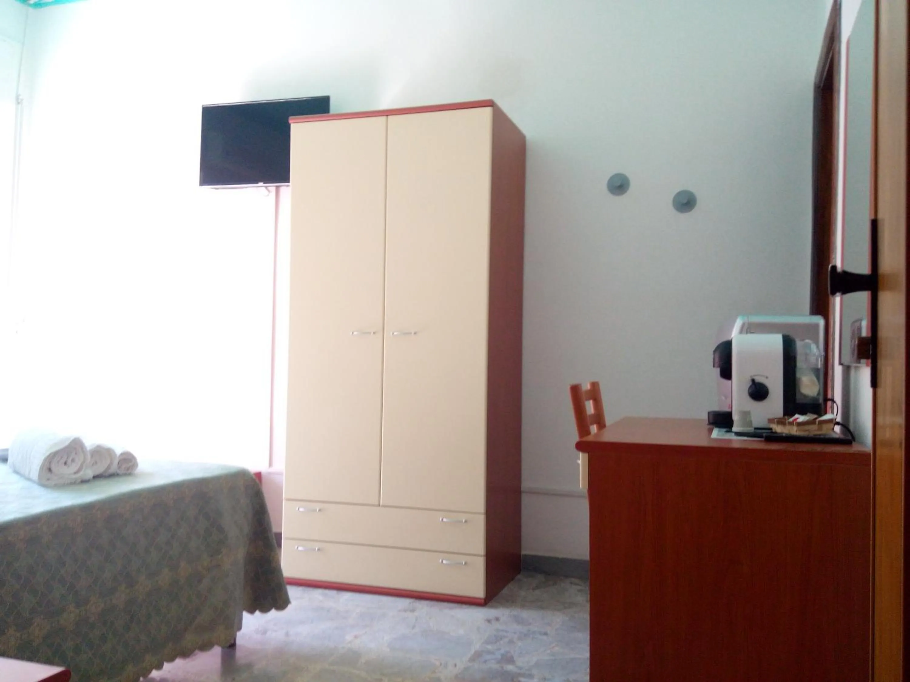 Bedroom in Hotel Calabria