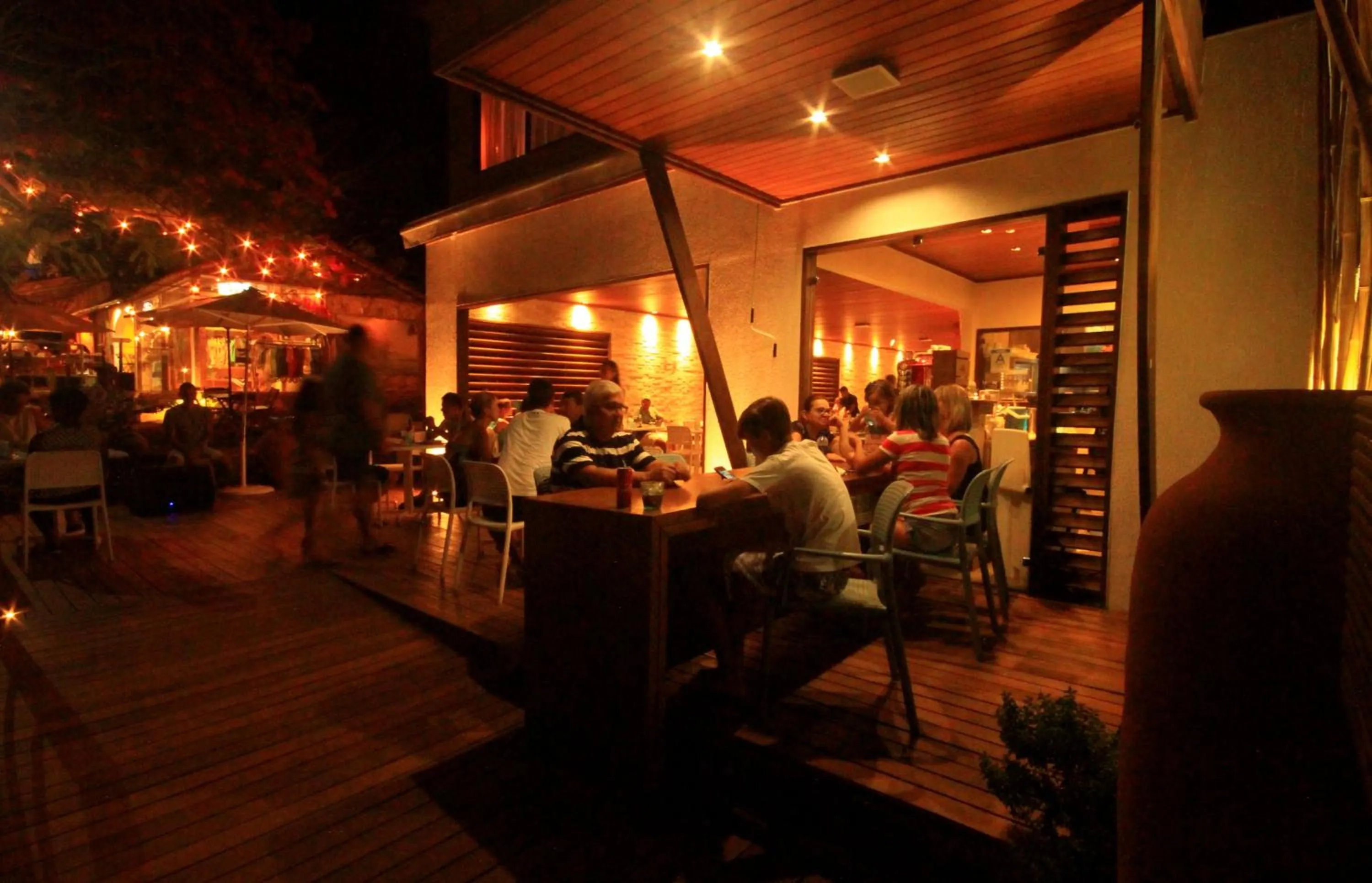 Restaurant/places to eat in Pousada Corveta