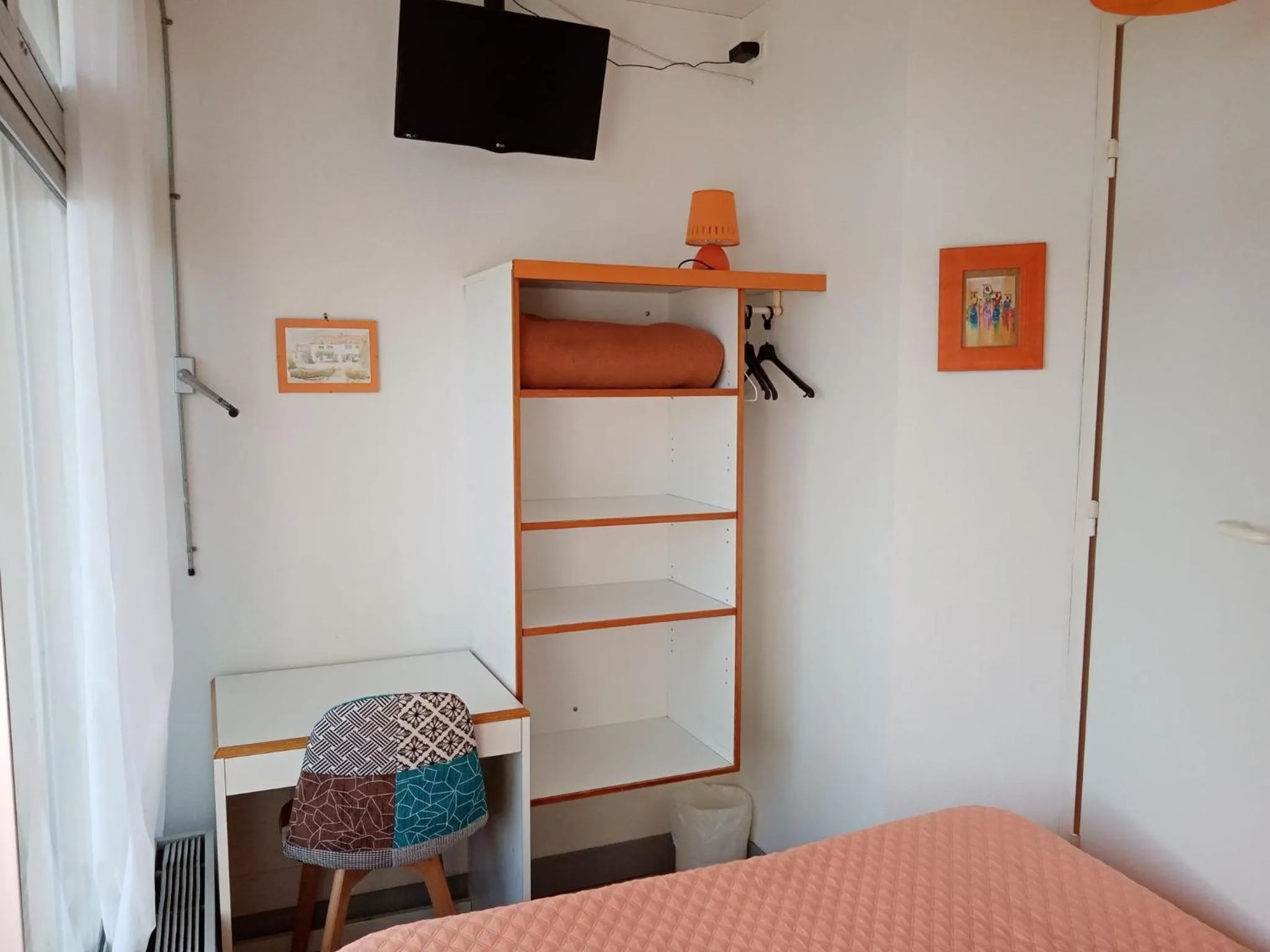 Bed in hotel l'échappée d'oléron