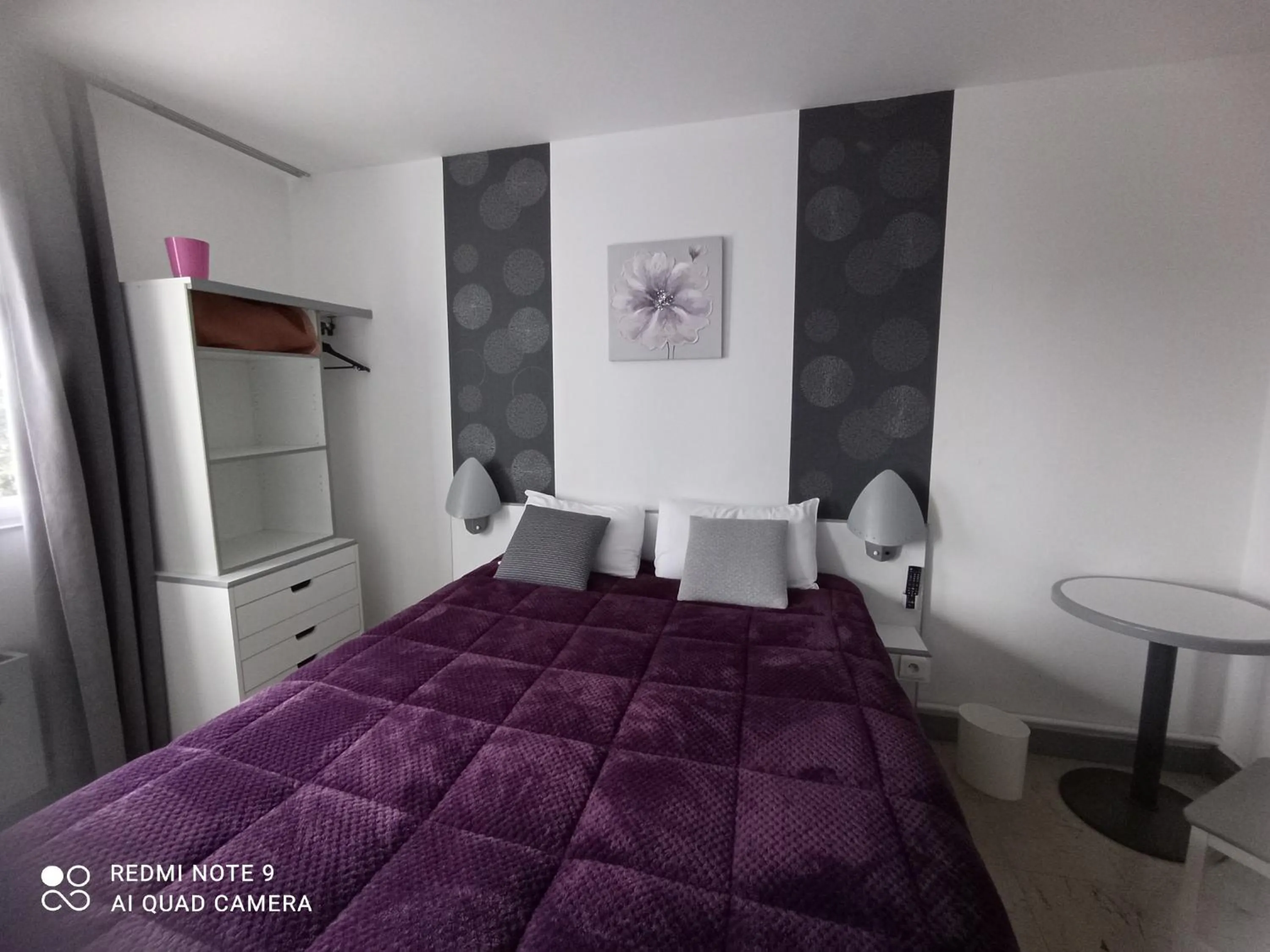 Bed in hotel l'échappée d'oléron