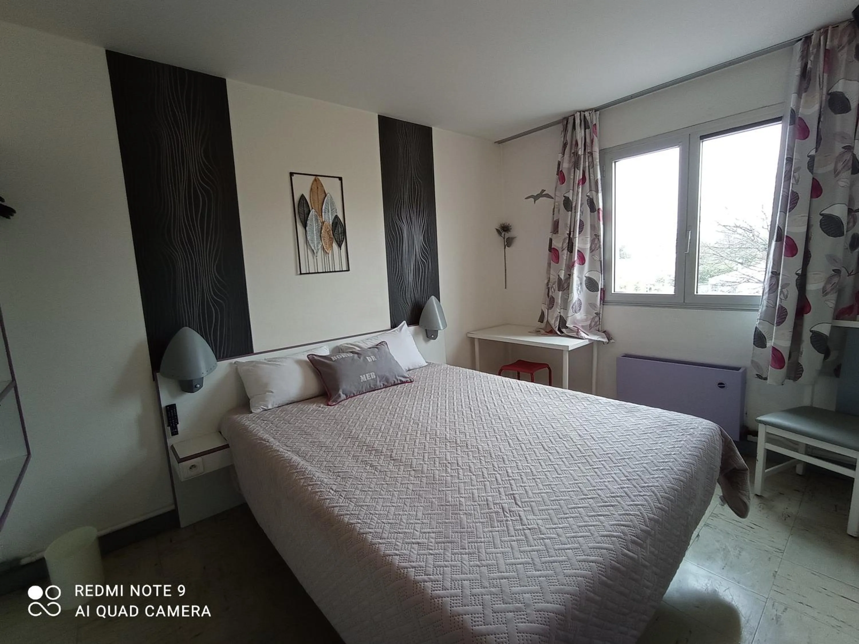 Bed in hotel l'échappée d'oléron