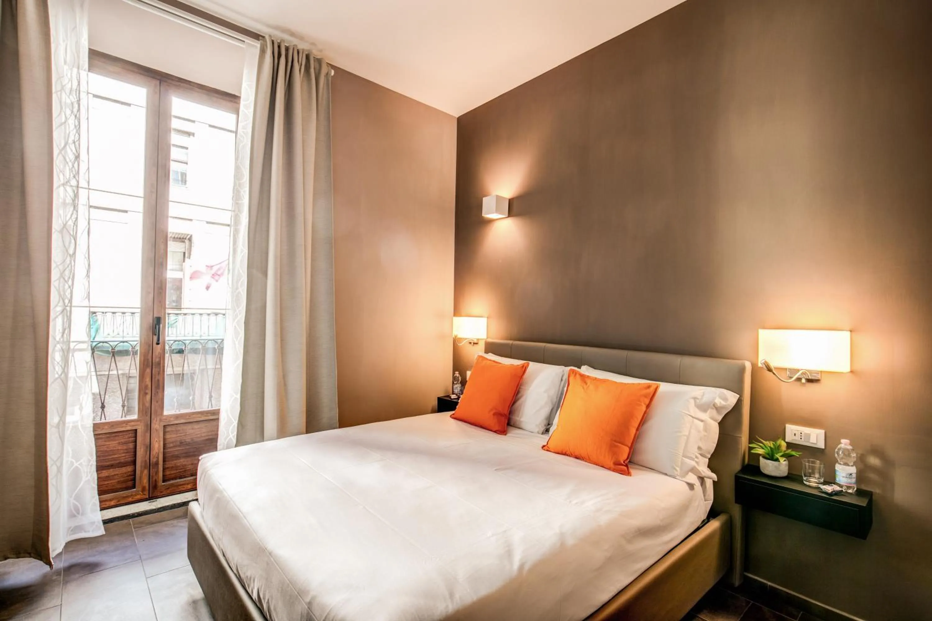 Bed in H501 Luxury Rooms