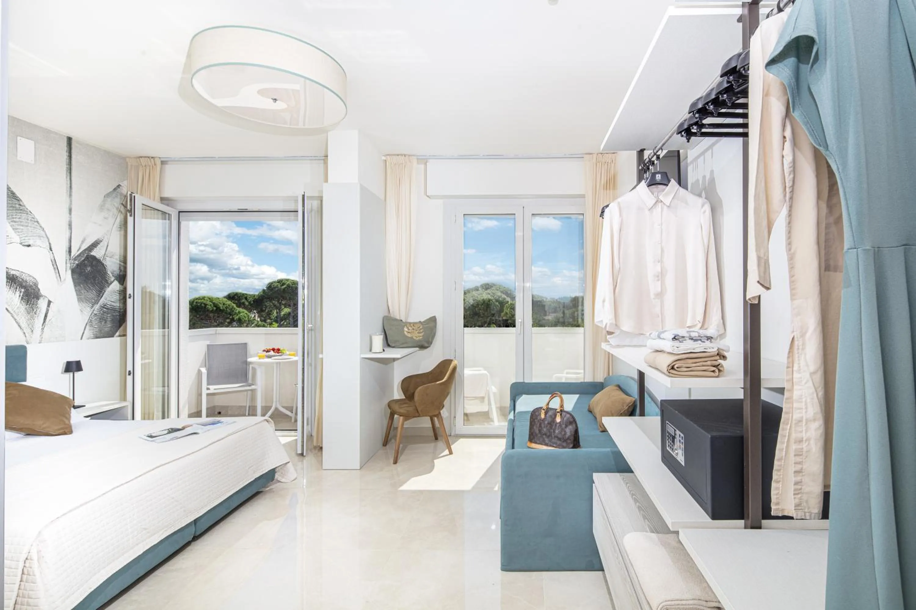 Property building in Hotel Jasminum