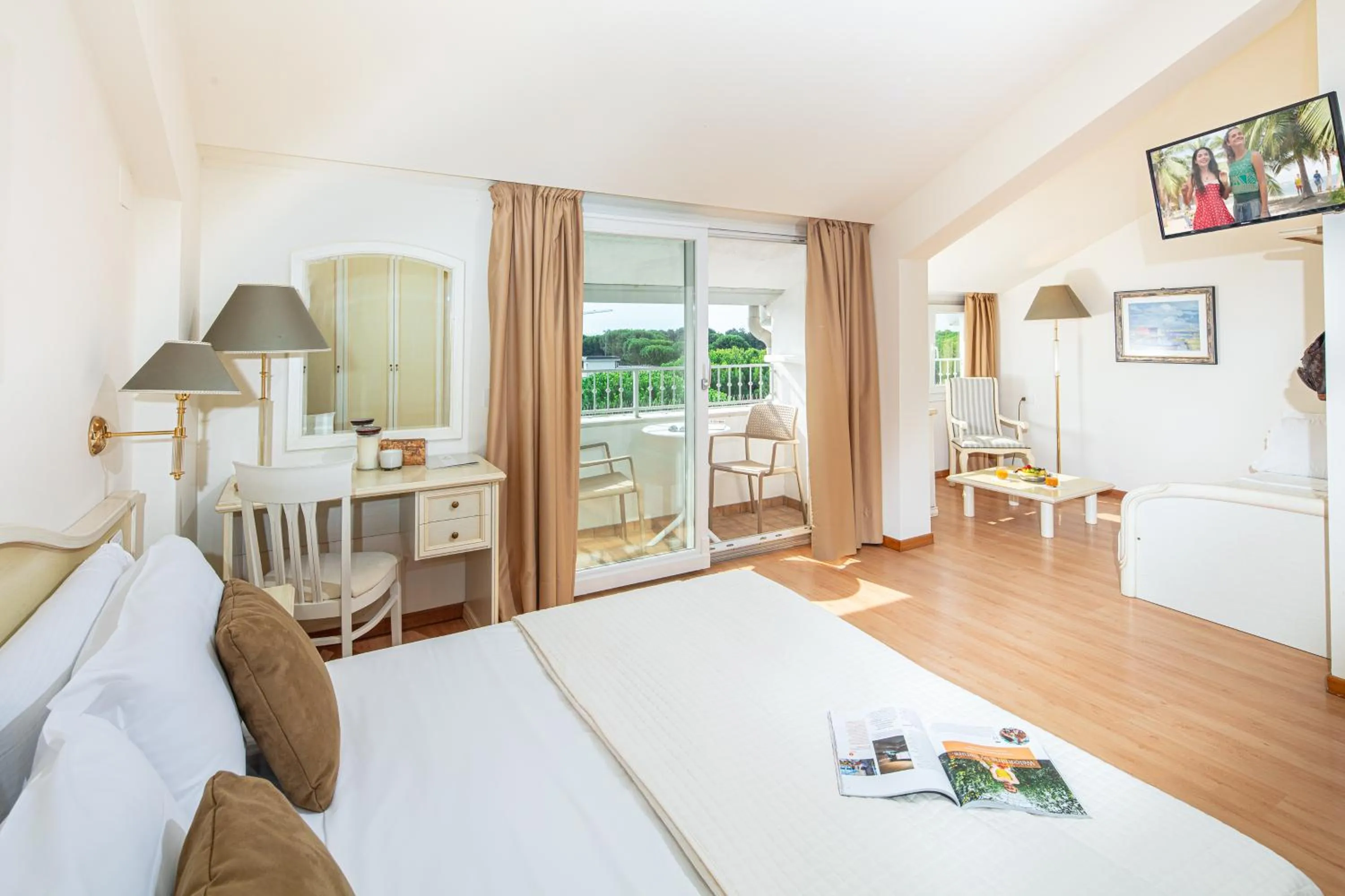 Property building in Hotel Jasminum