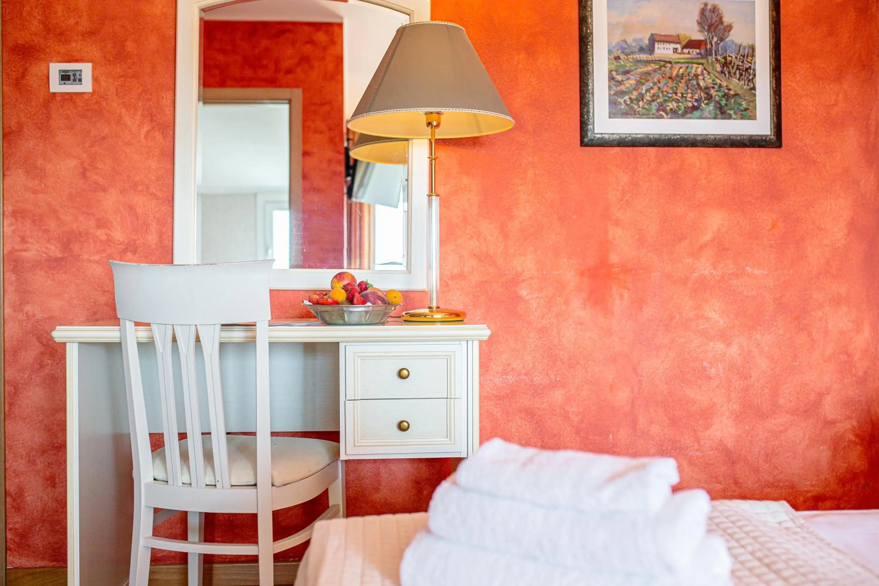 Restaurant/places to eat in Hotel Jasminum