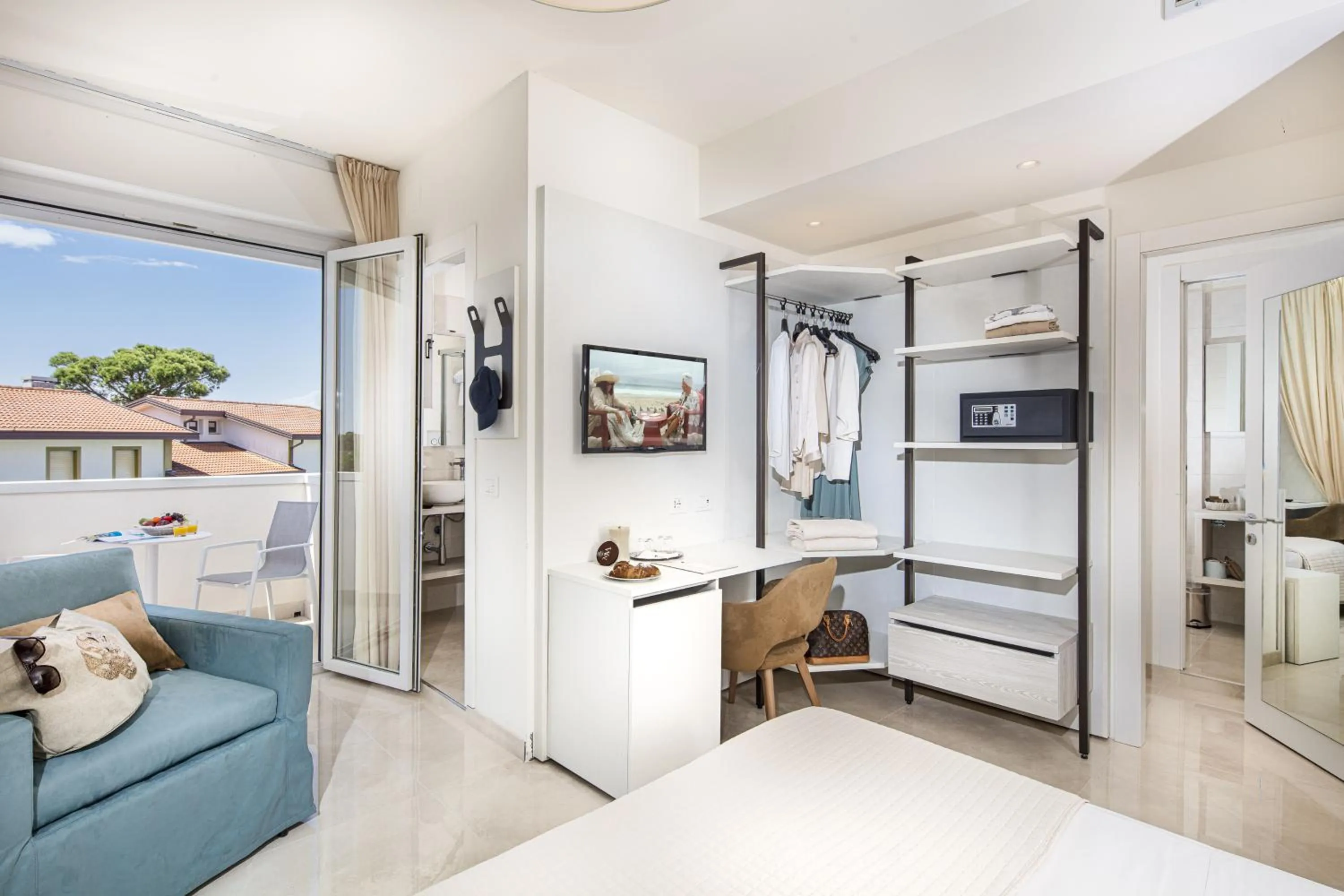 Property building in Hotel Jasminum