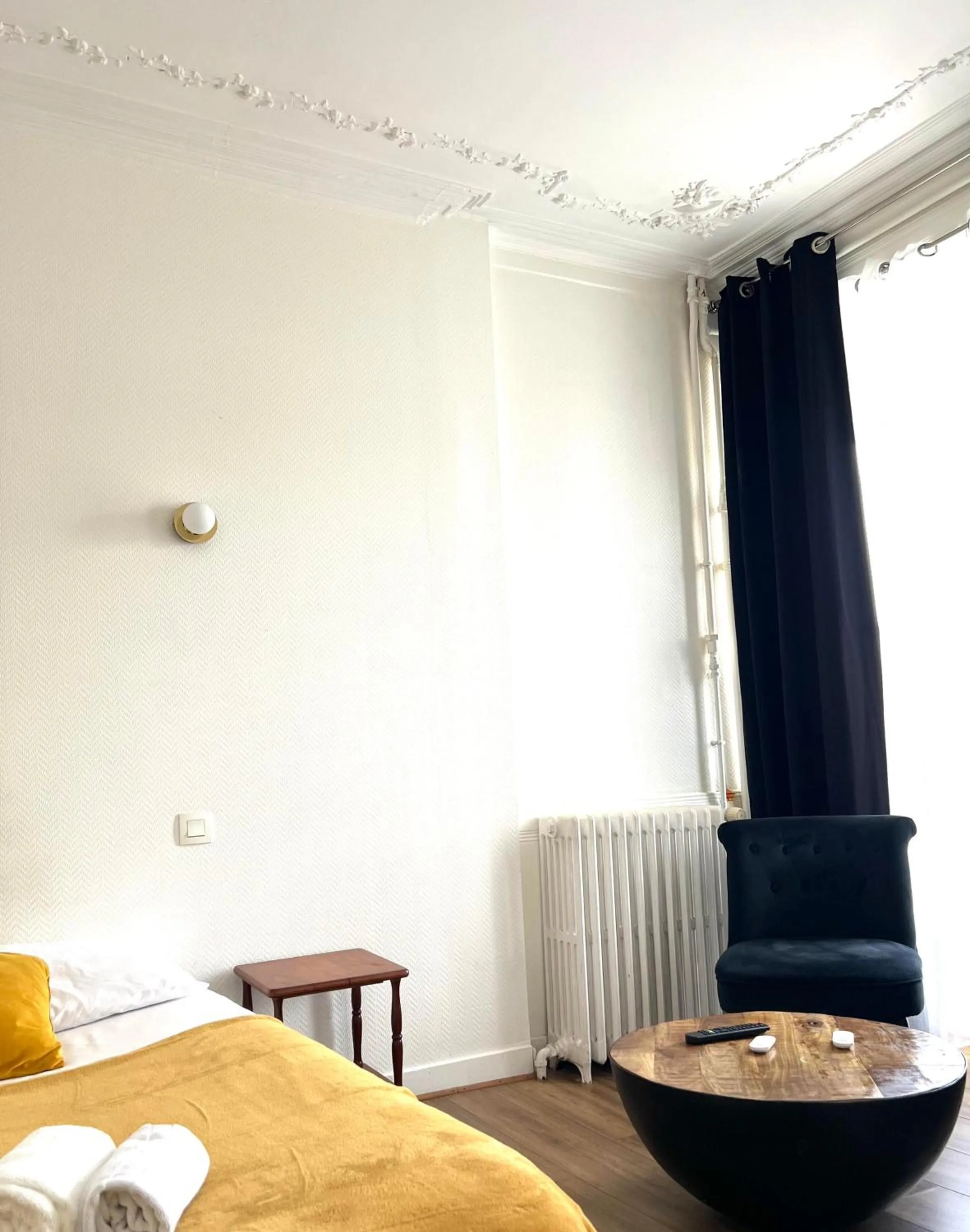 Bed in Hôtel Les Quais