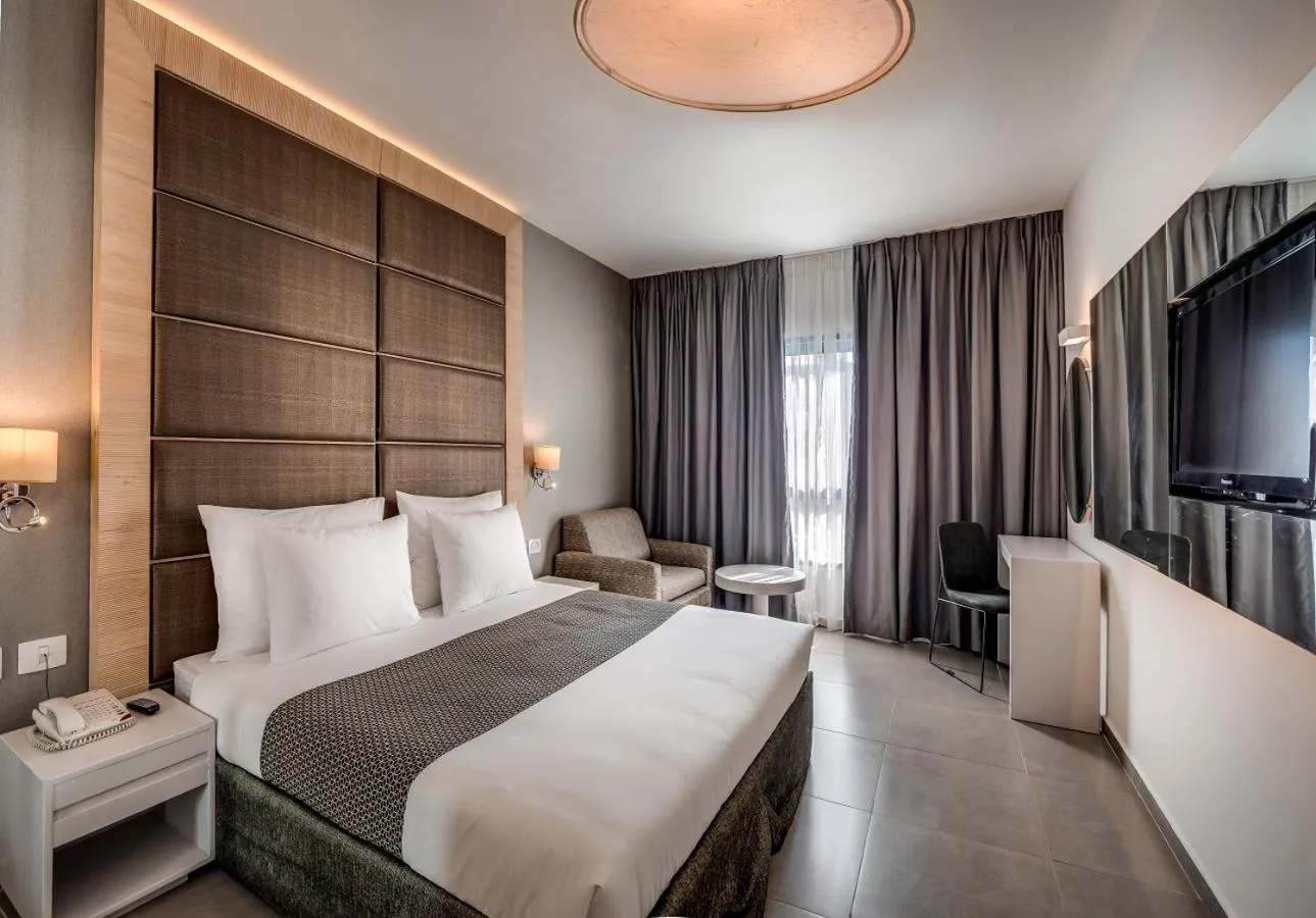 Bed in Hotel Astral Nirvana Club- Half Board