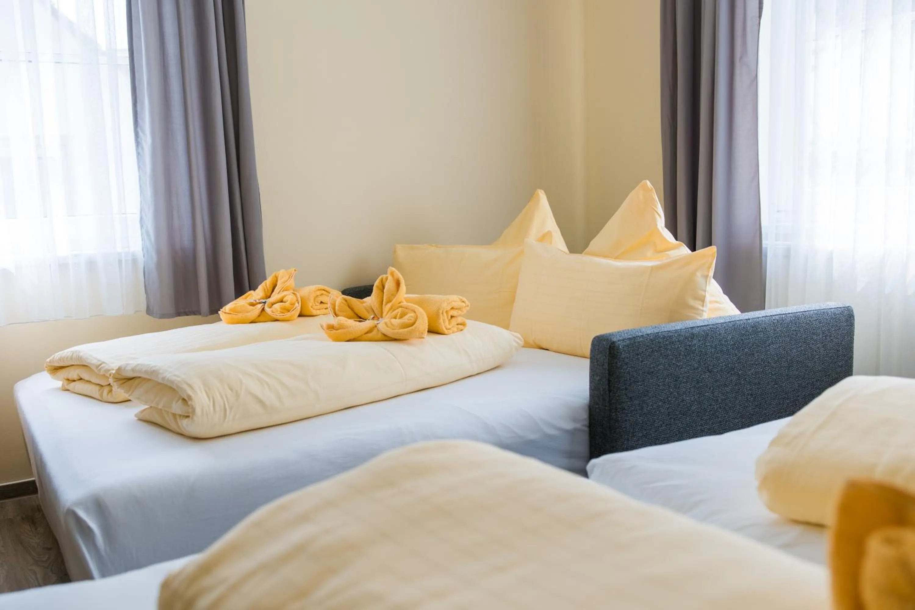 Bed in Hotel & Restaurant Mainaublick