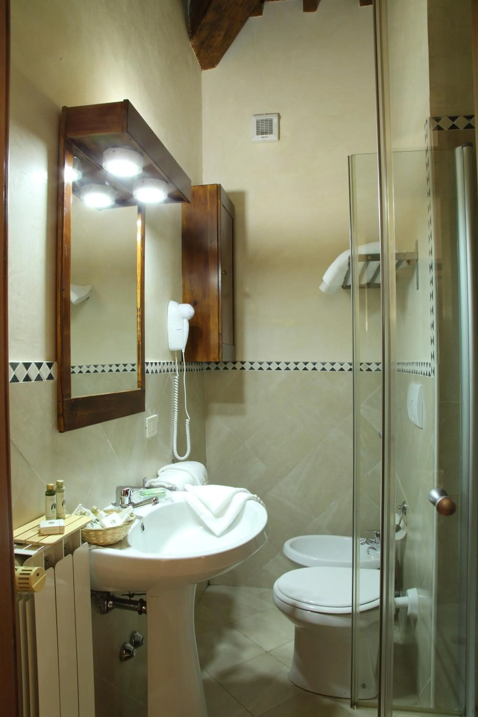 Shower in Rovezzano B&B