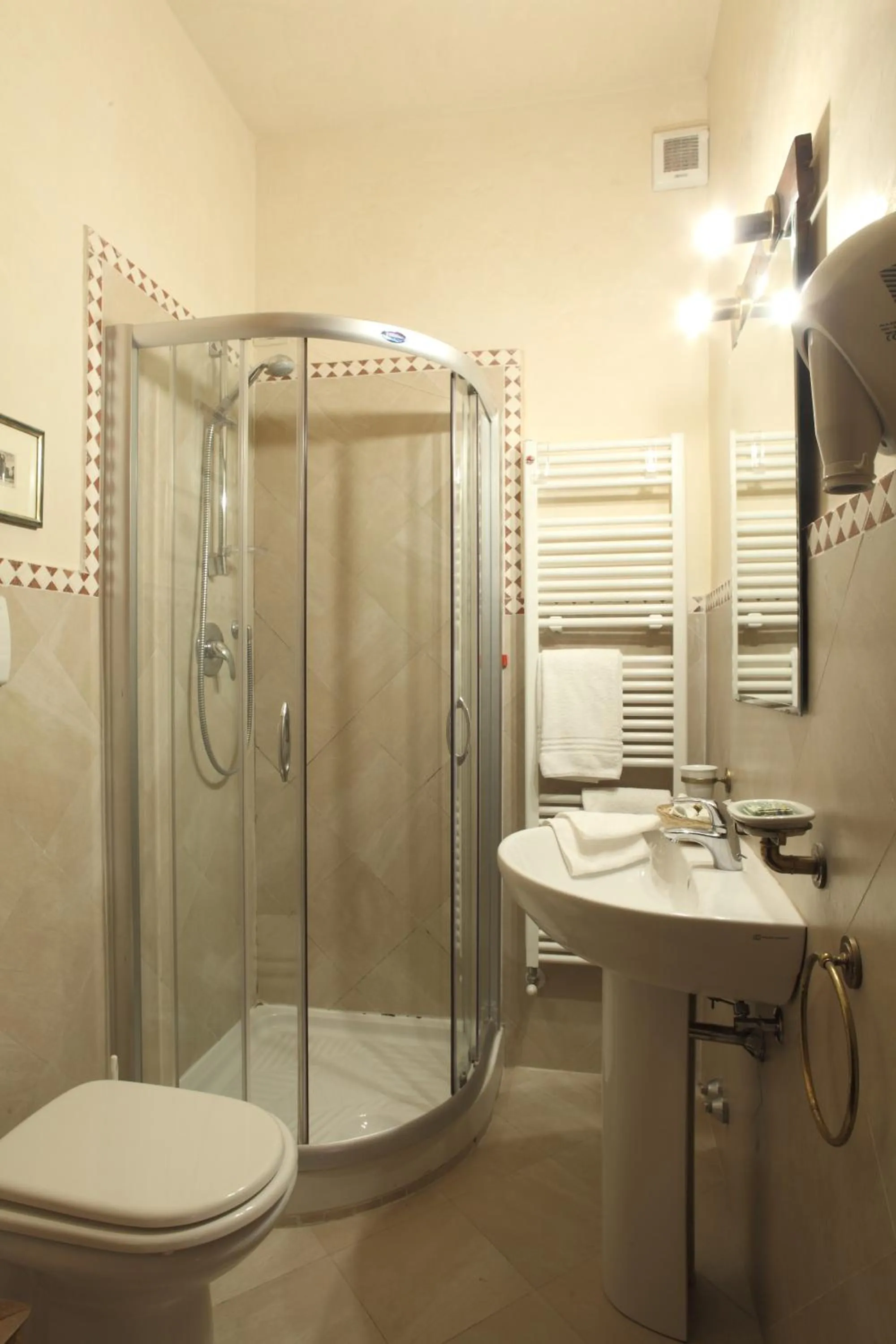 Bathroom in Rovezzano B&B