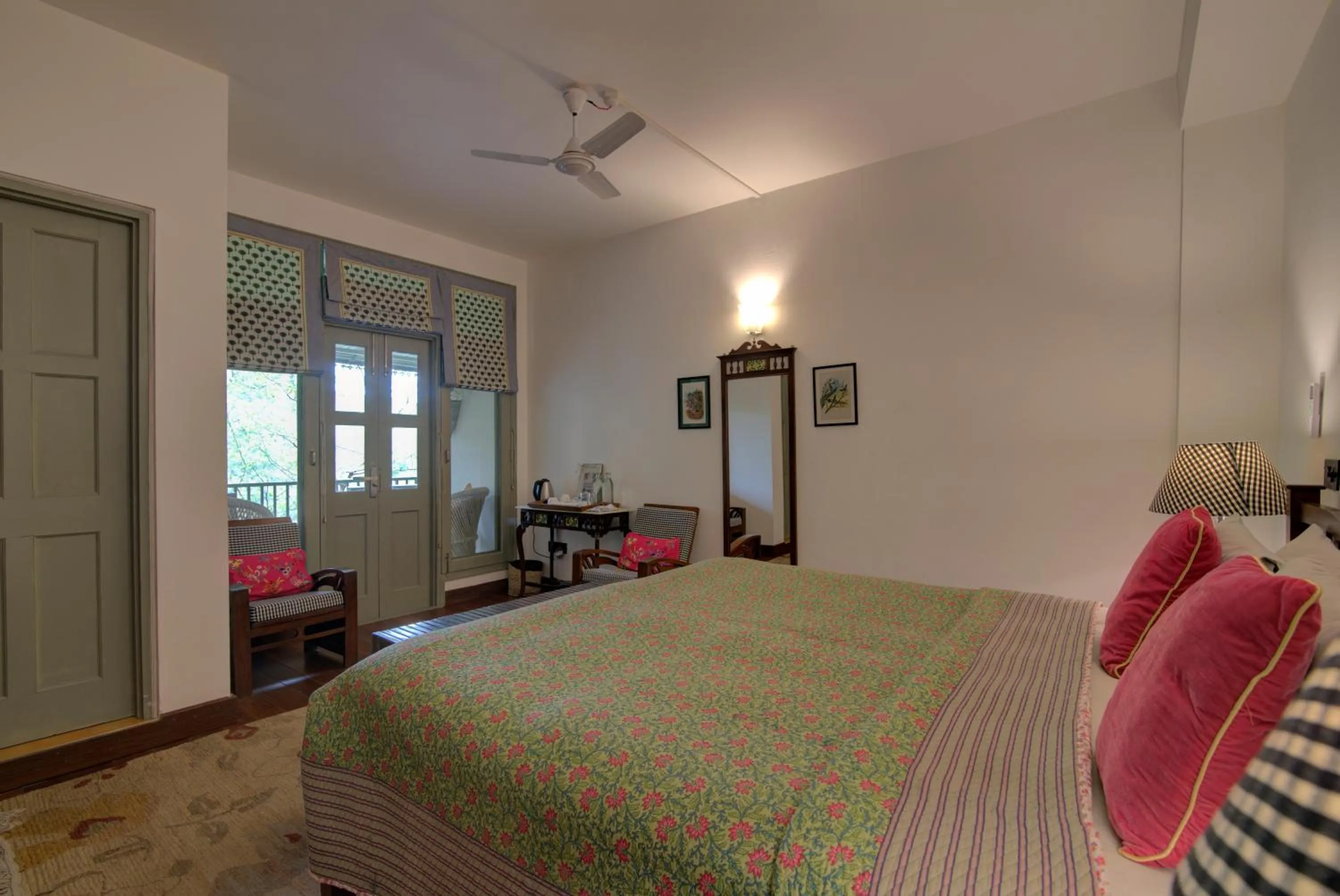 Bed in 7 Pines Kasauli