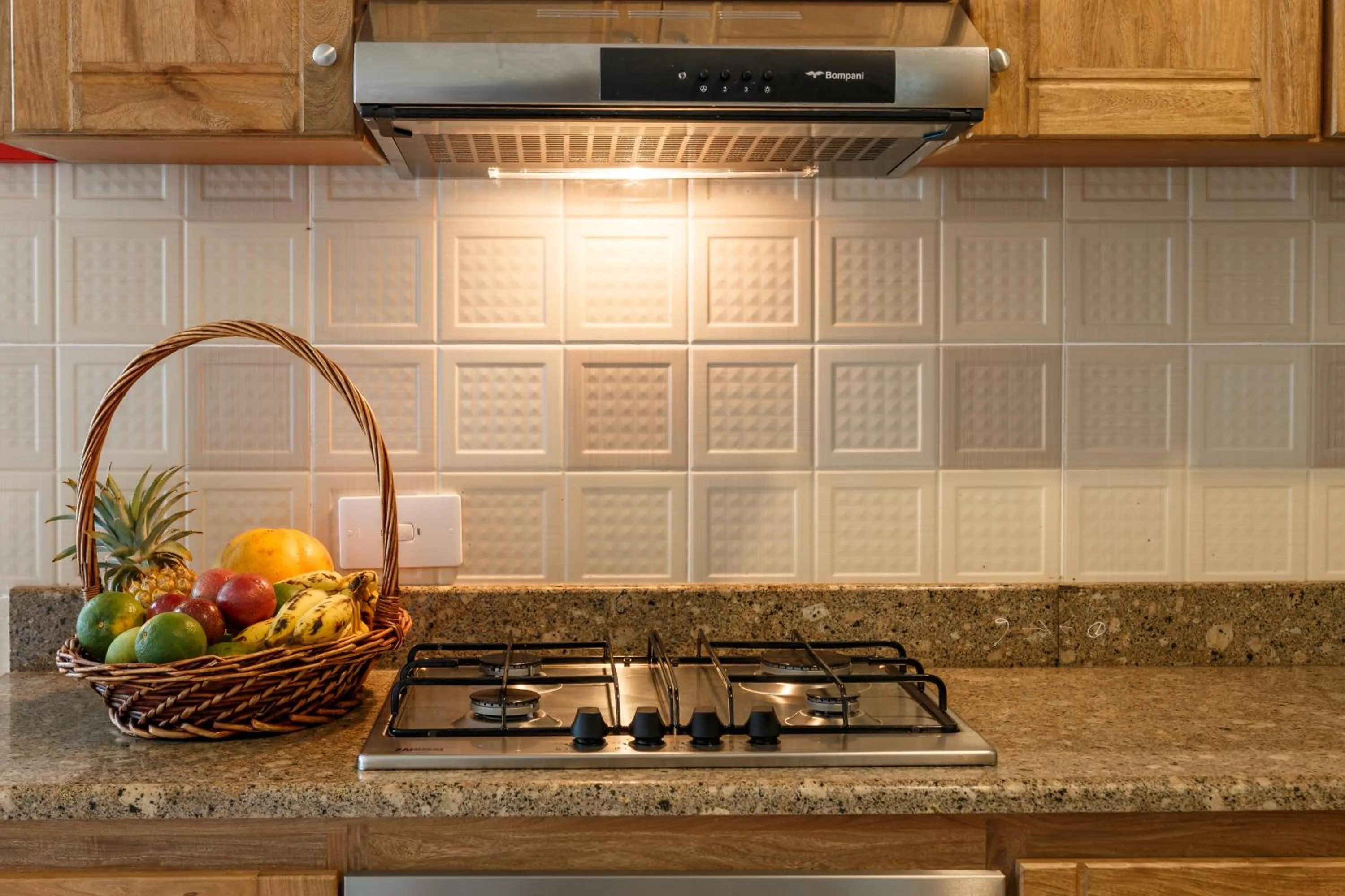 Kitchen or kitchenette in Shanaz Beachside Retreat