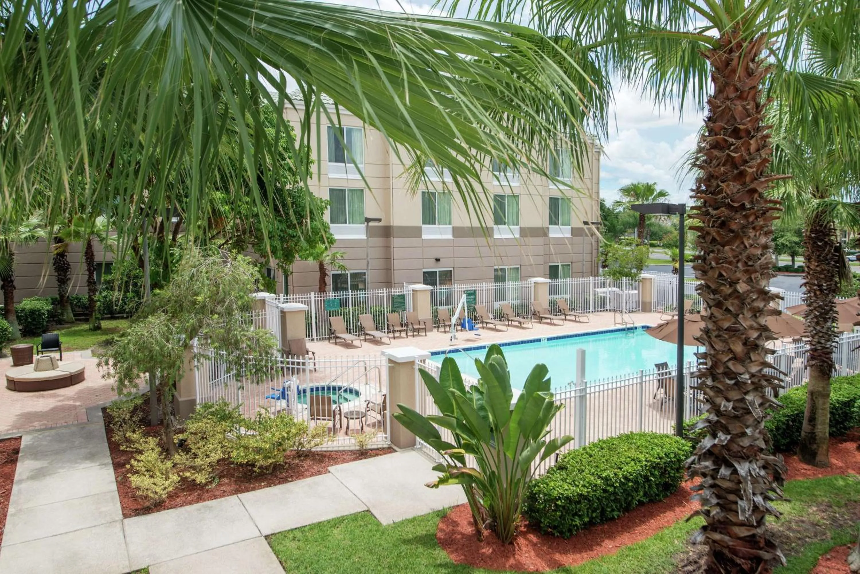 Pool view in Hilton Garden Inn Orlando East - UCF Area