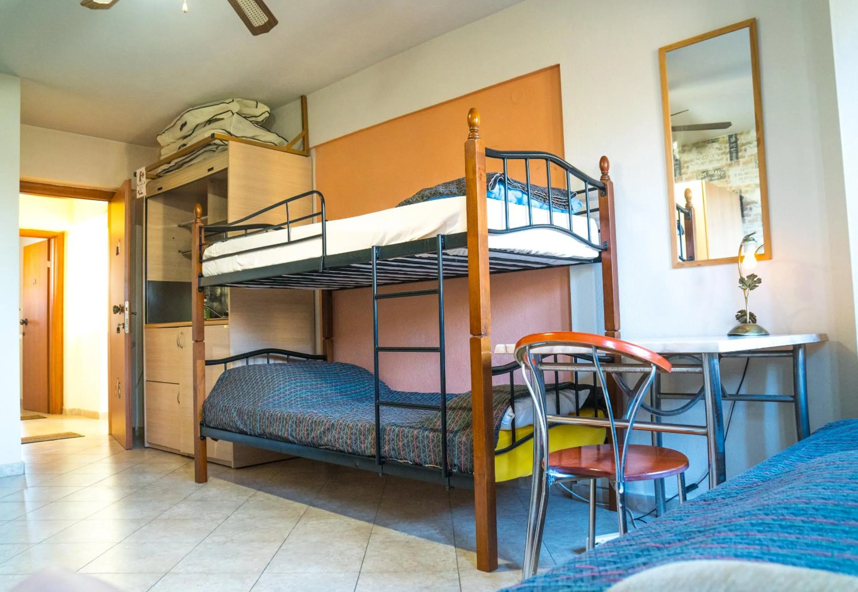 Day, Bed in Studios Arabas