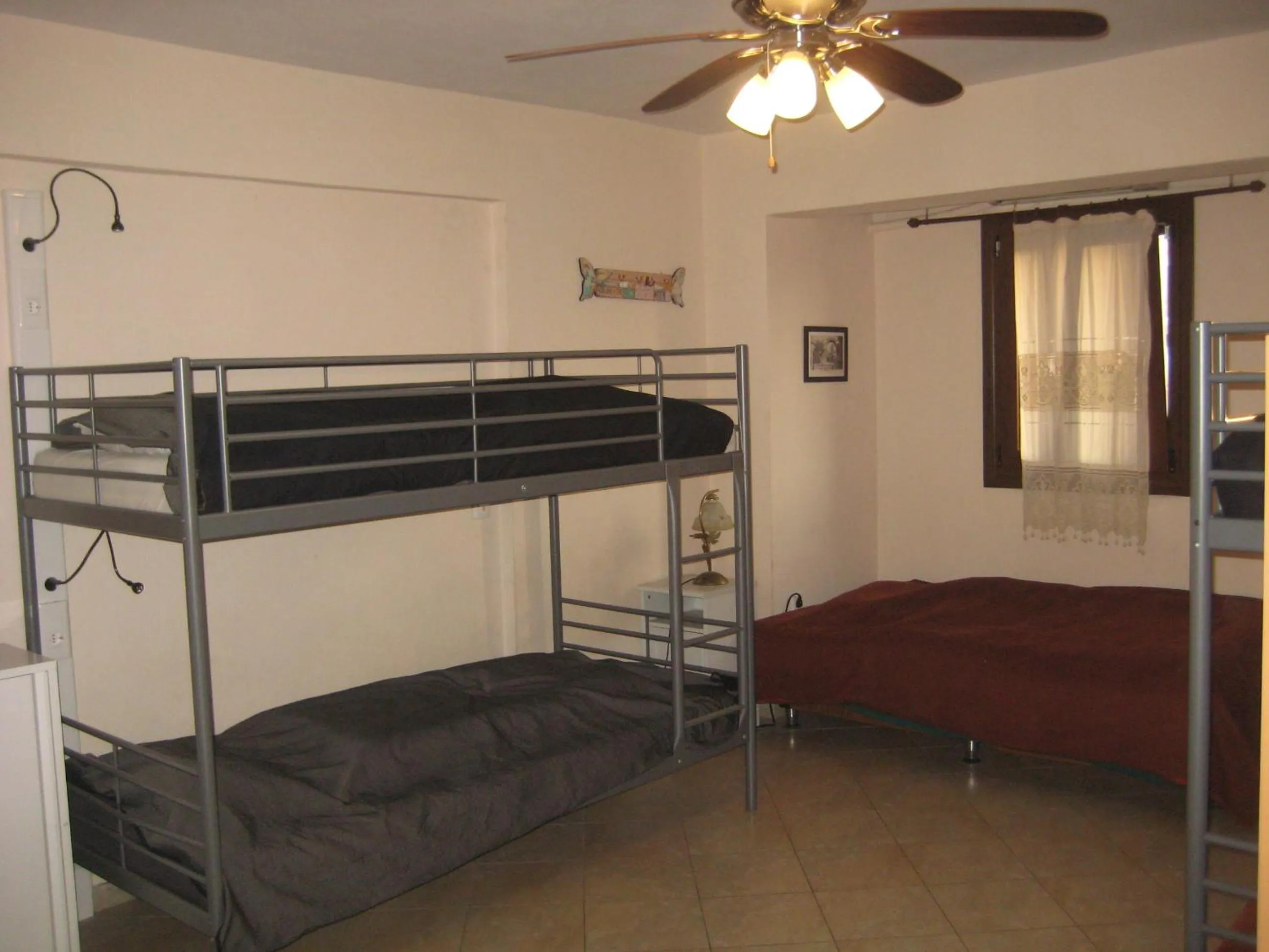 Shower, Bed in Studios Arabas