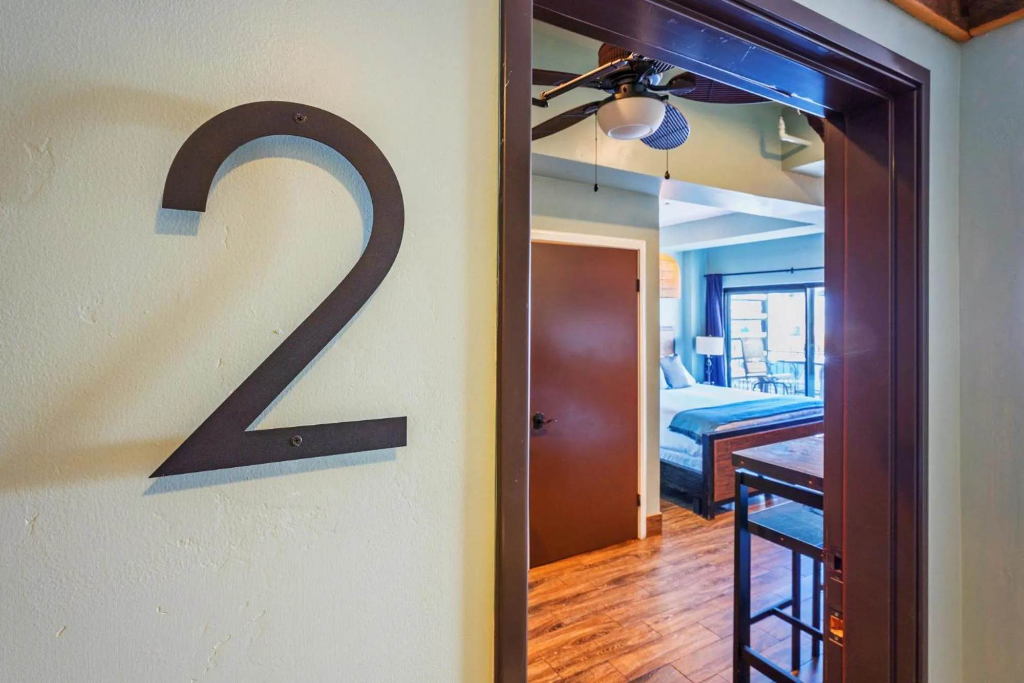 Photo of the whole room in Nomads Hotel