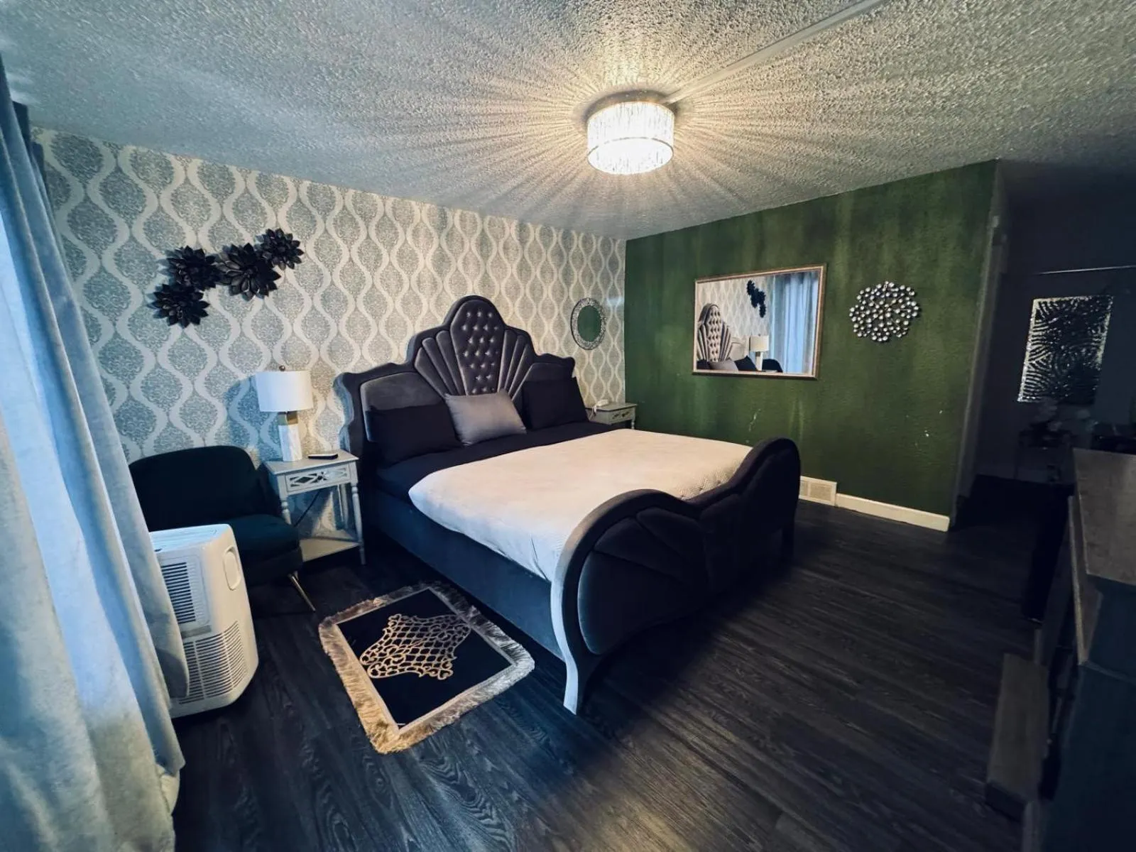 The Village Inn Hotel