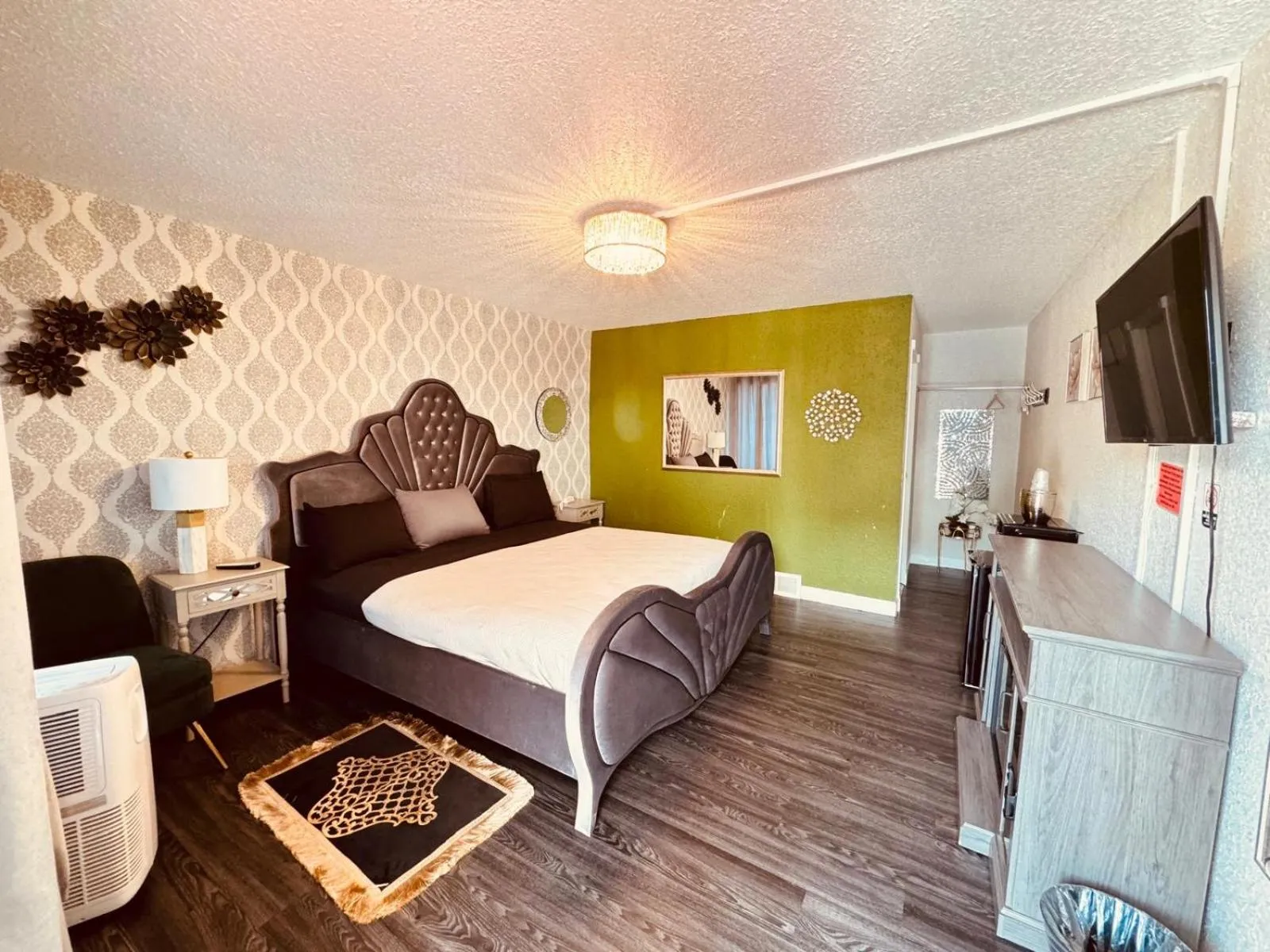 The Village Inn Hotel