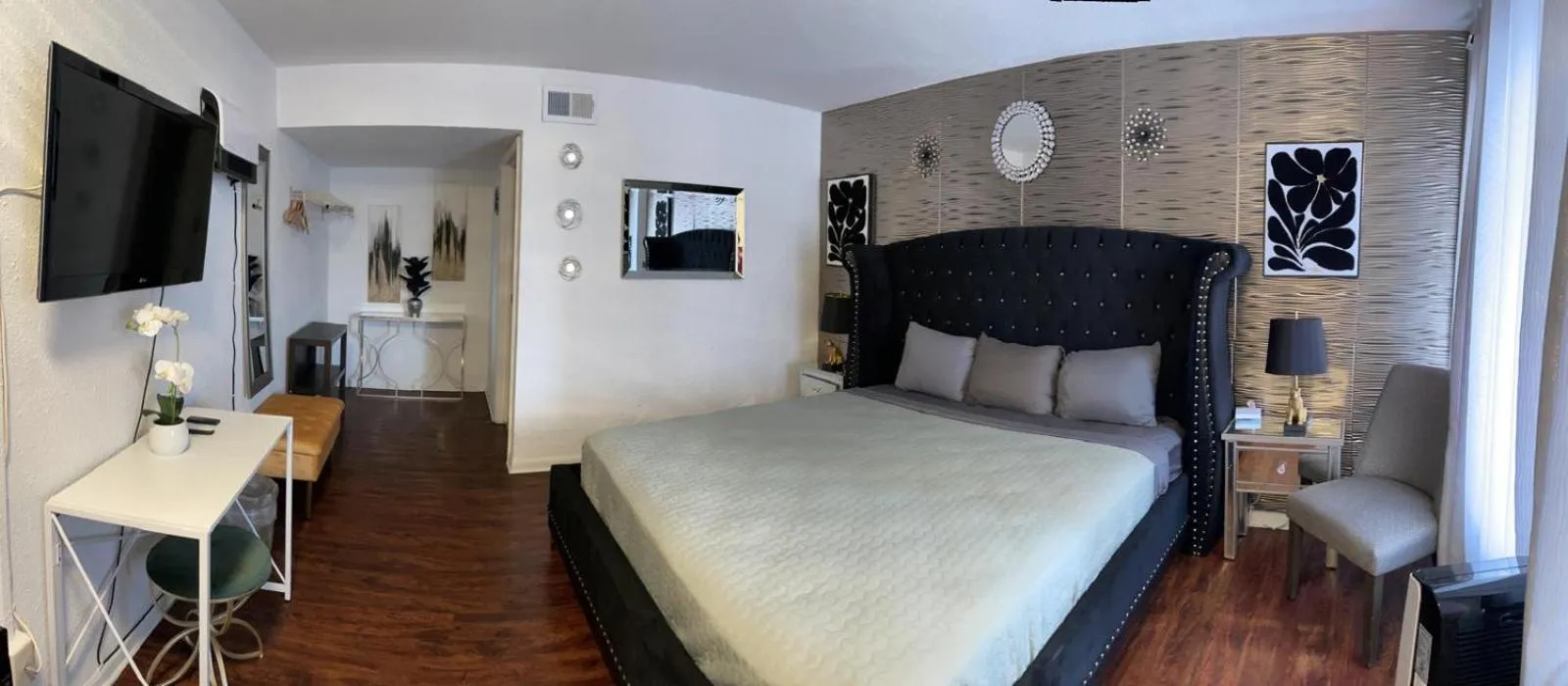 The Village Inn Hotel