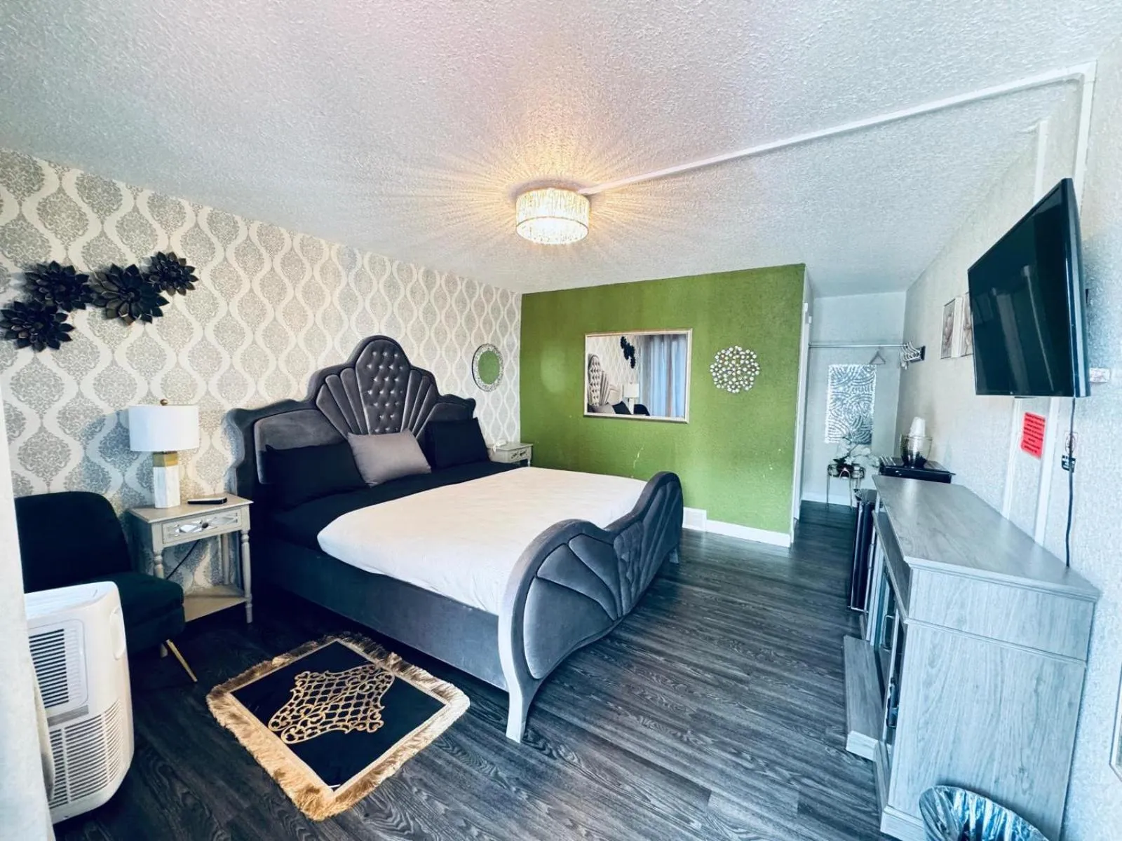 The Village Inn Hotel