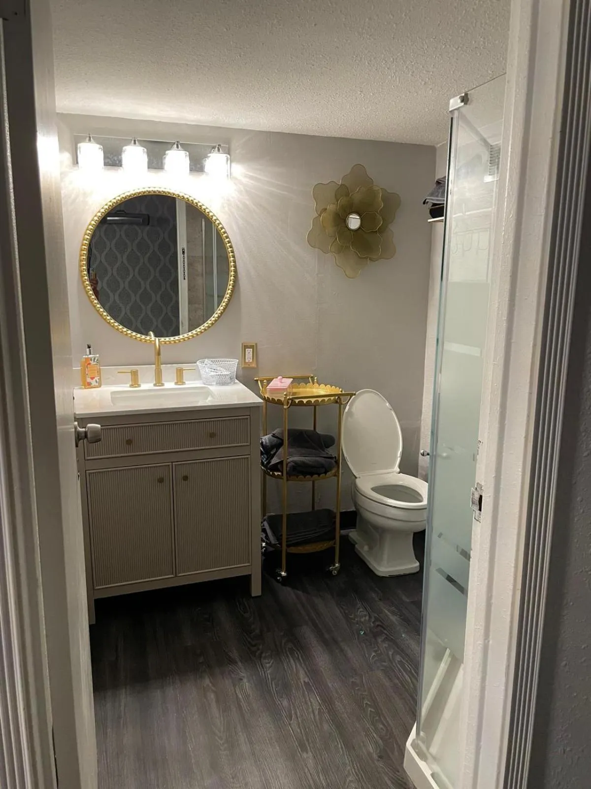 The Village Inn Hotel