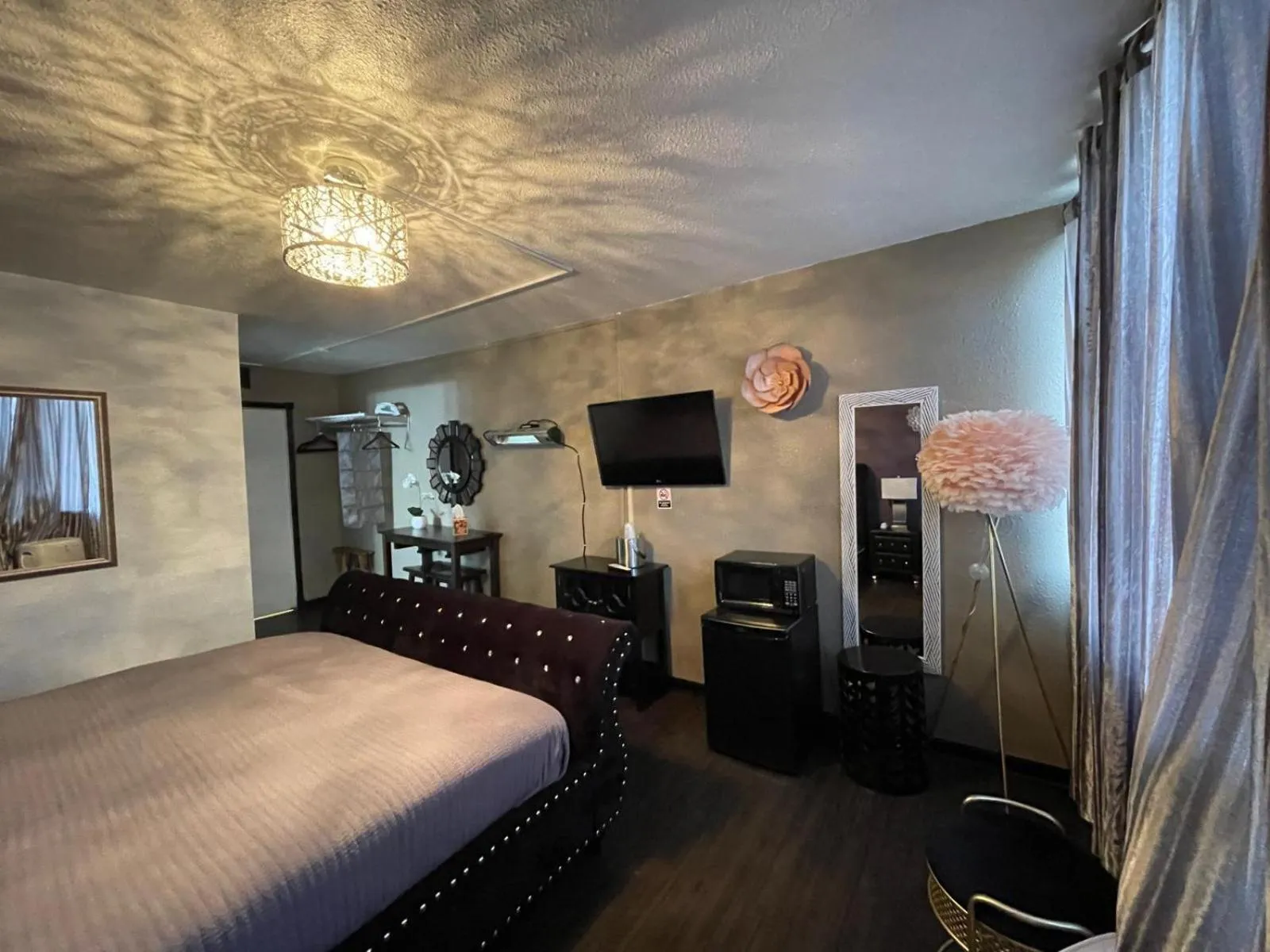 The Village Inn Hotel