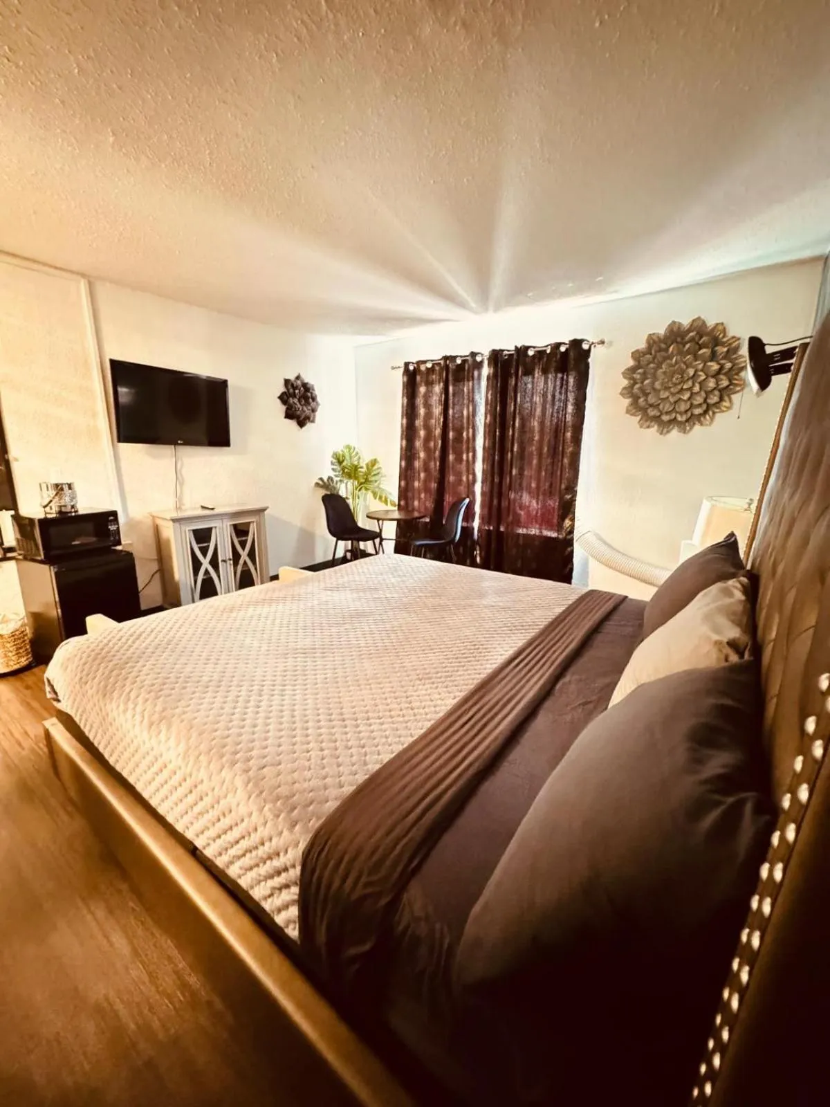 The Village Inn Hotel