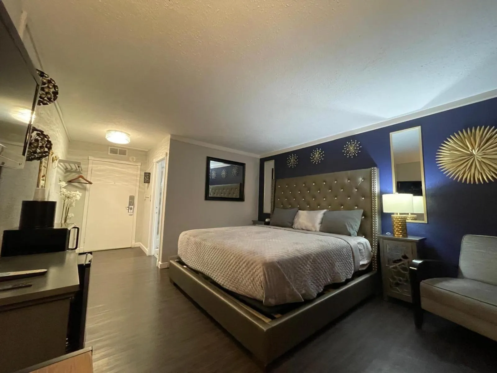 The Village Inn Hotel