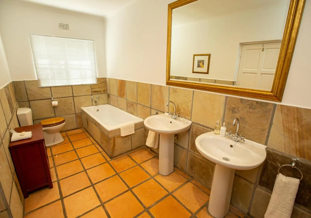 Shower in Hotel du Vin Franschhoek