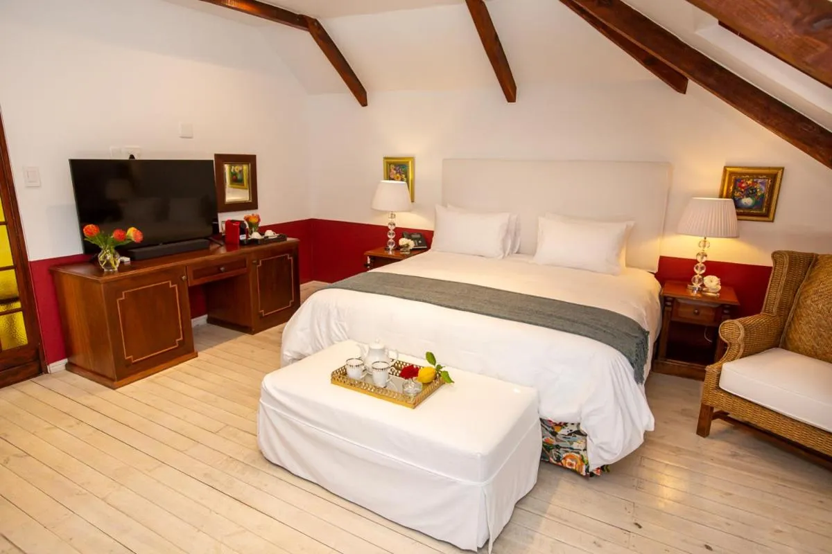 Bed in Hotel du Vin Franschhoek