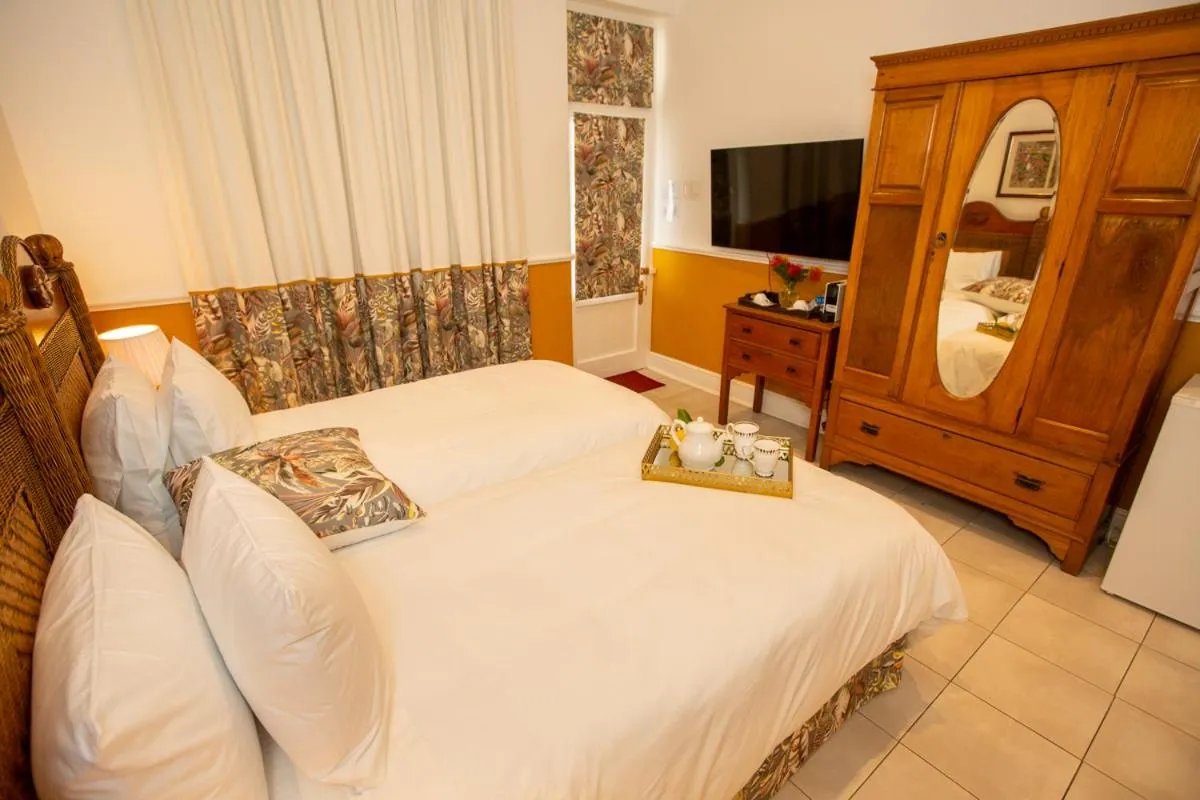 Bed in Hotel du Vin Franschhoek