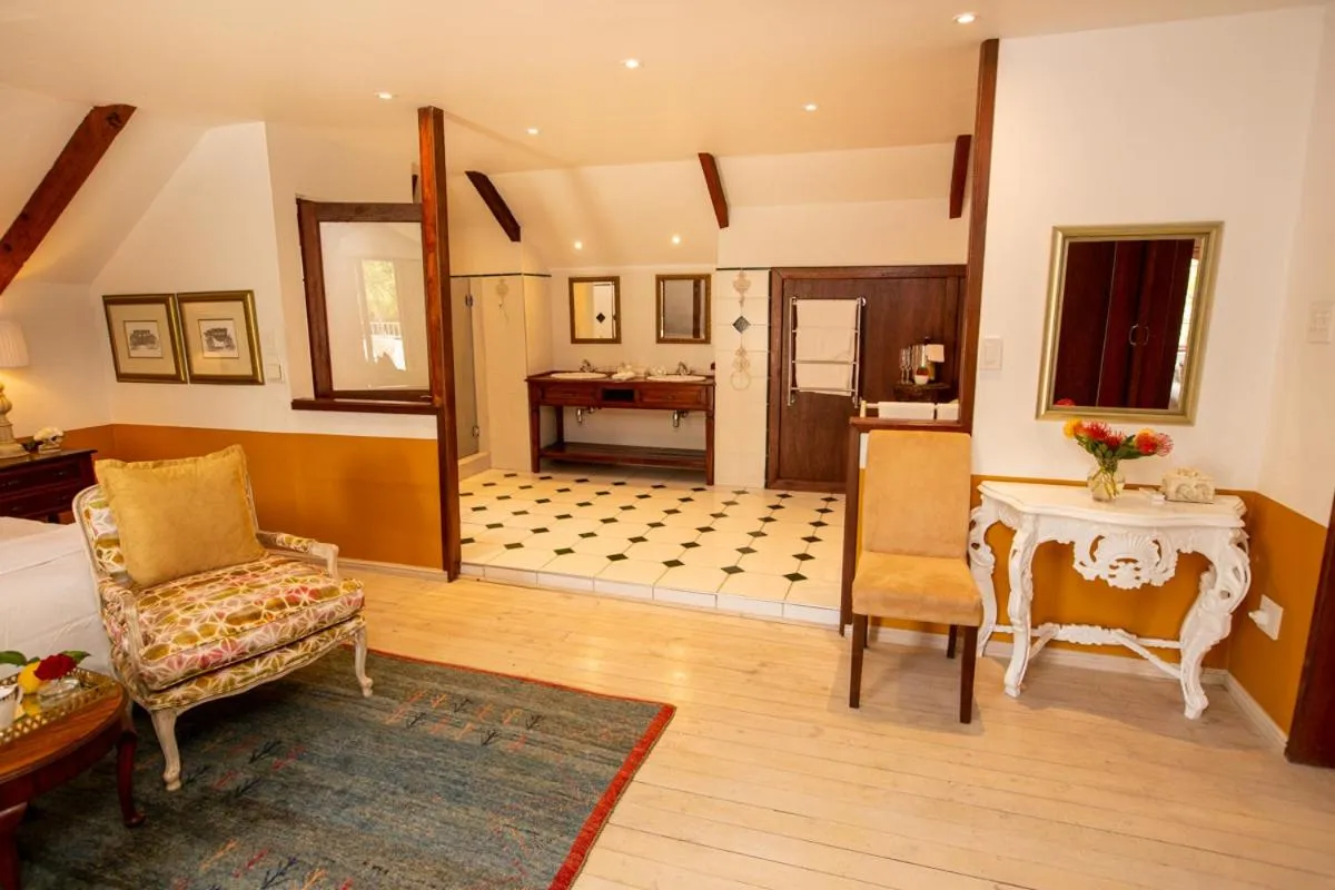 Bed in Hotel du Vin Franschhoek