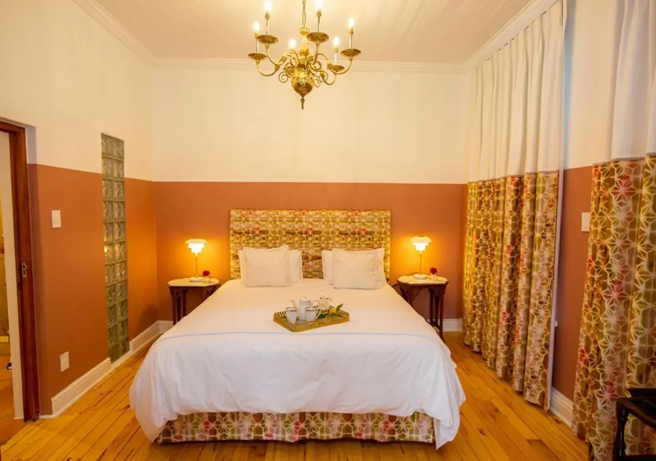 Deluxe King Suite in Hotel du Vin Franschhoek Deluxe King Suite in Hotel du Vin Franschhoek