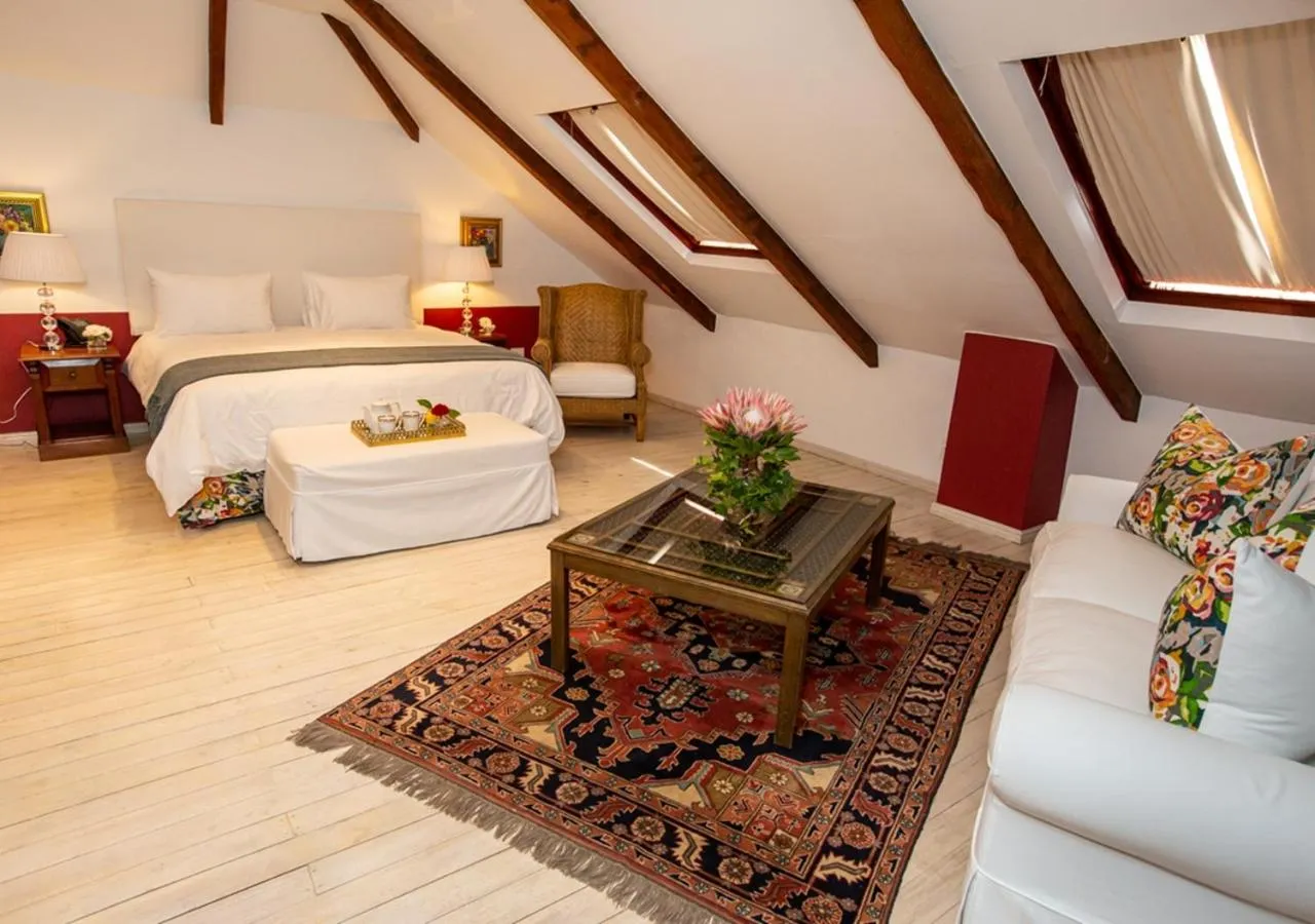 Bed in Hotel du Vin Franschhoek