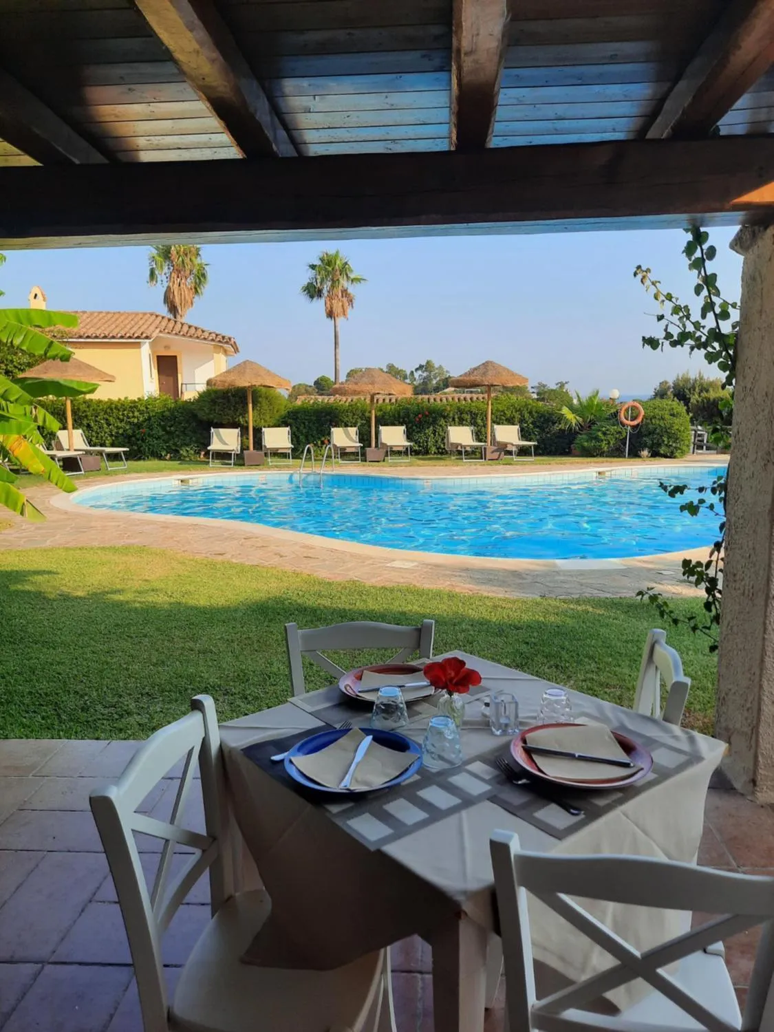 Restaurant/places to eat in Residence Le Bouganville