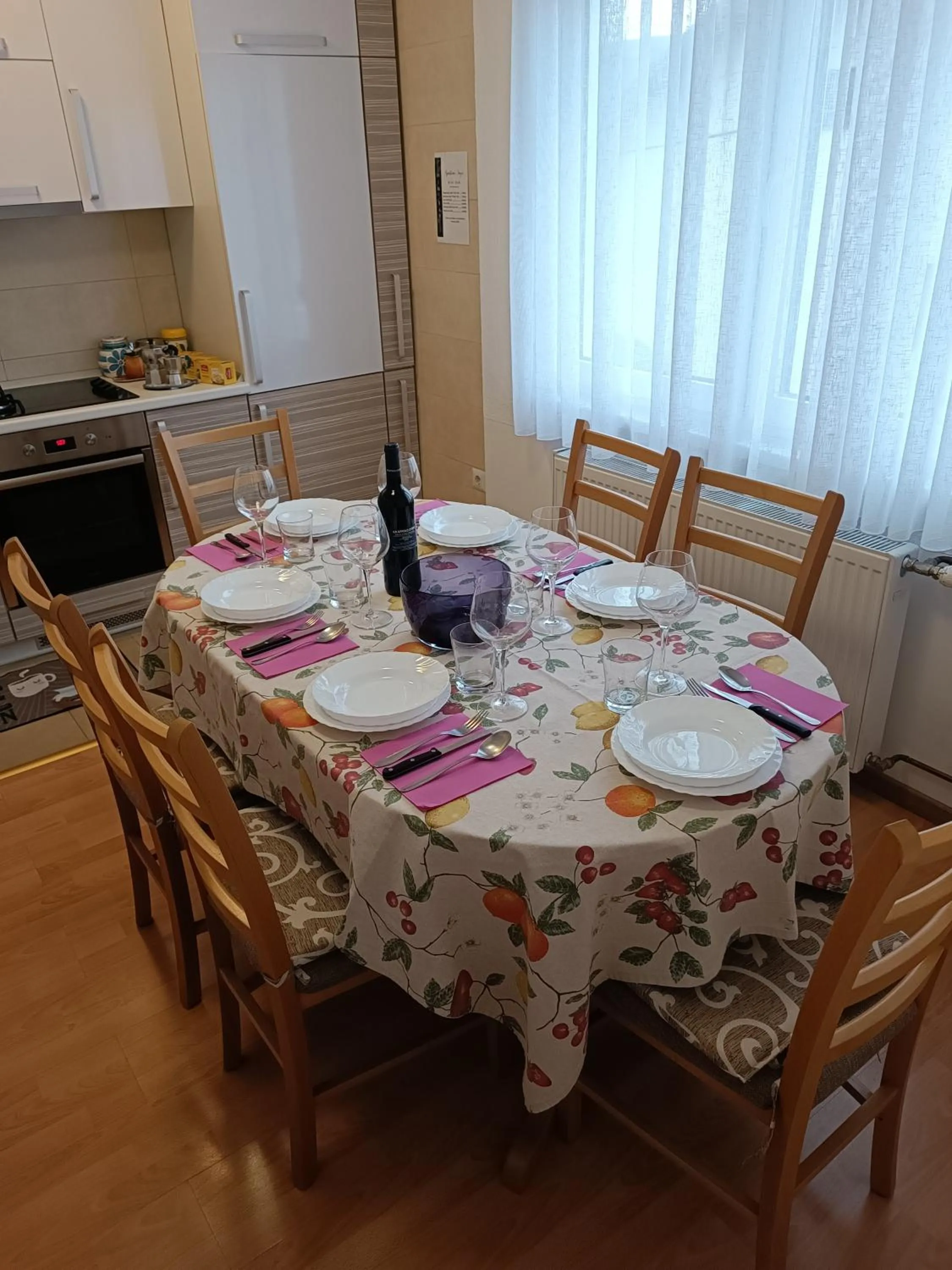 Dining area in Apartmani Janjic