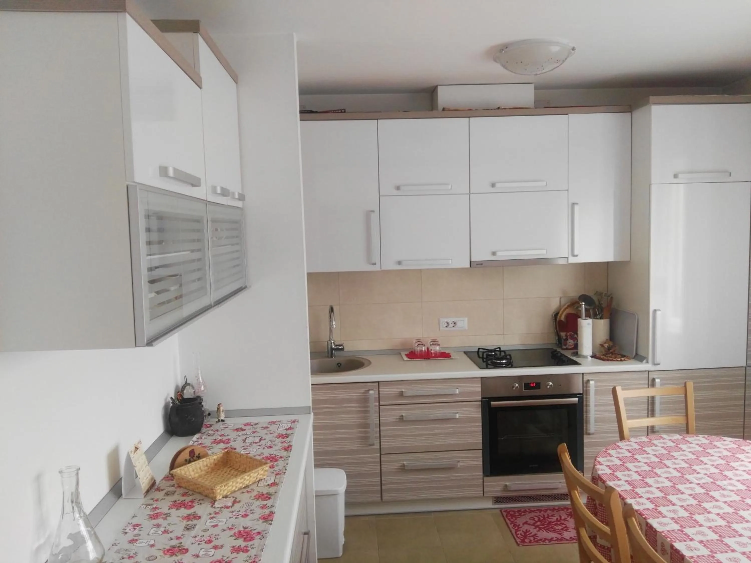 Kitchen or kitchenette in Apartmani Janjic
