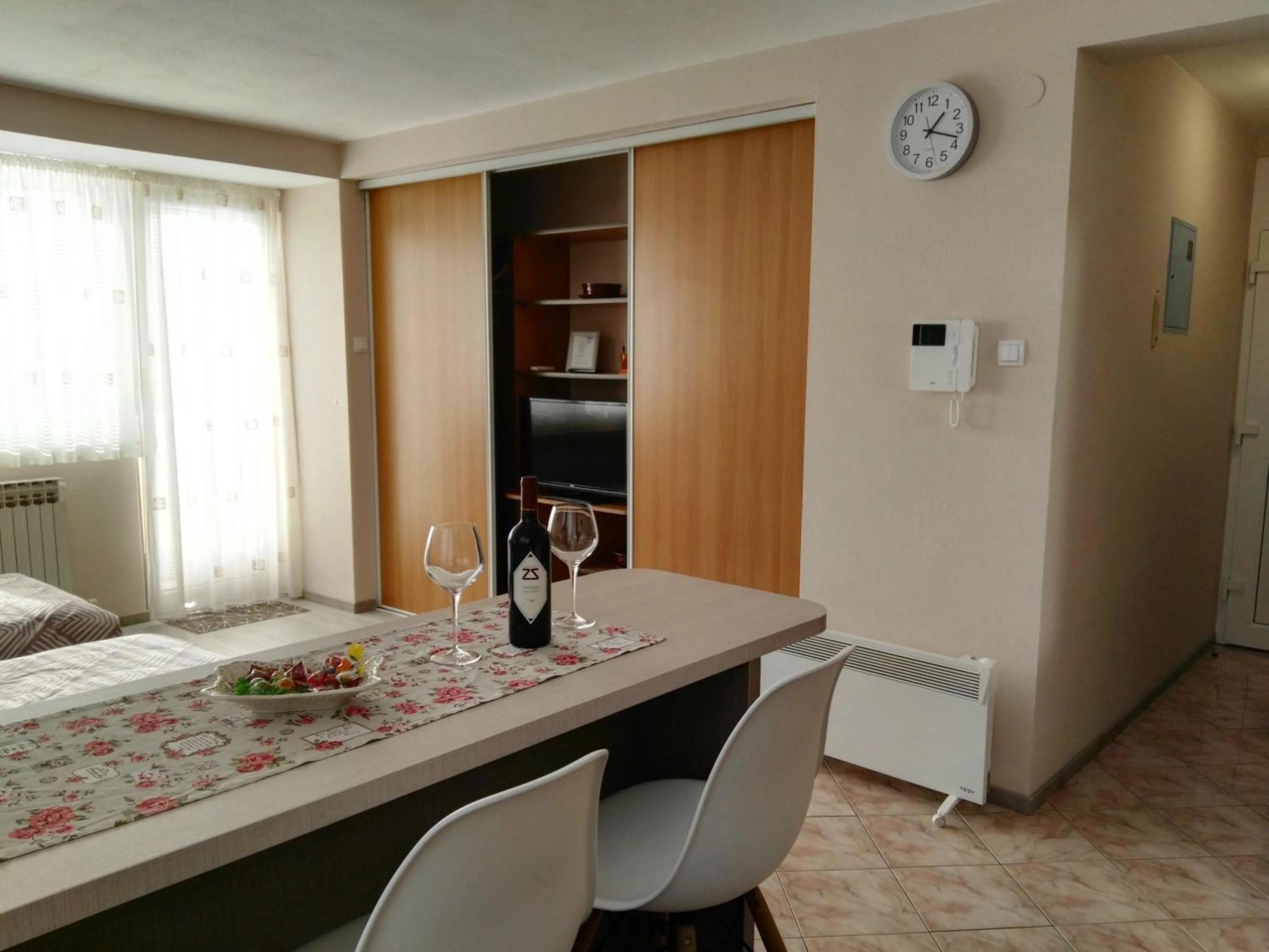 Seating area, Bed in Apartmani Janjic