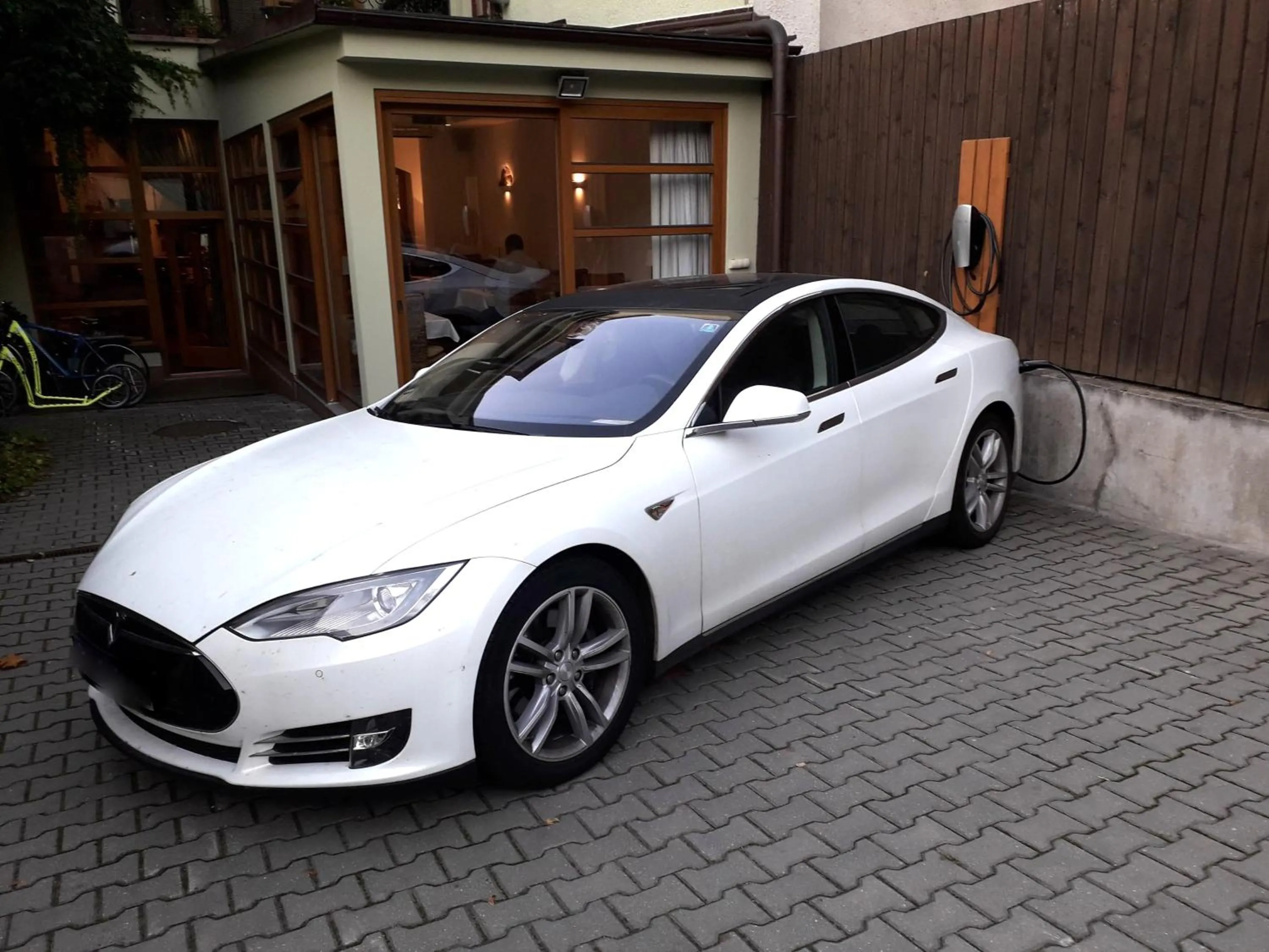 Facade/entrance in Hotel Pod Zamkem